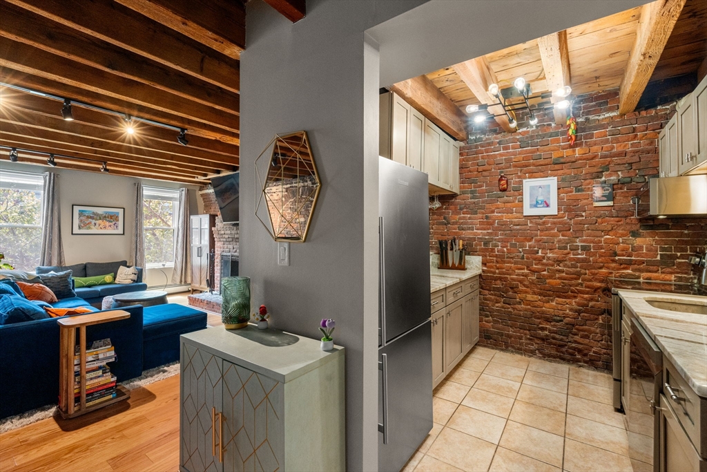 Boston, Massachusetts, 02109, United States, 1 Bedroom Bedrooms, ,1 BathroomBathrooms,Residential,For Sale,1874880