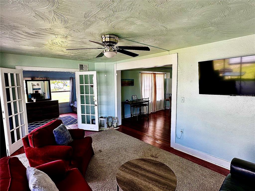Sarasota, Florida, 34237, United States, 4 Bedrooms Bedrooms, ,2 BathroomsBathrooms,Residential,For Sale,1901097
