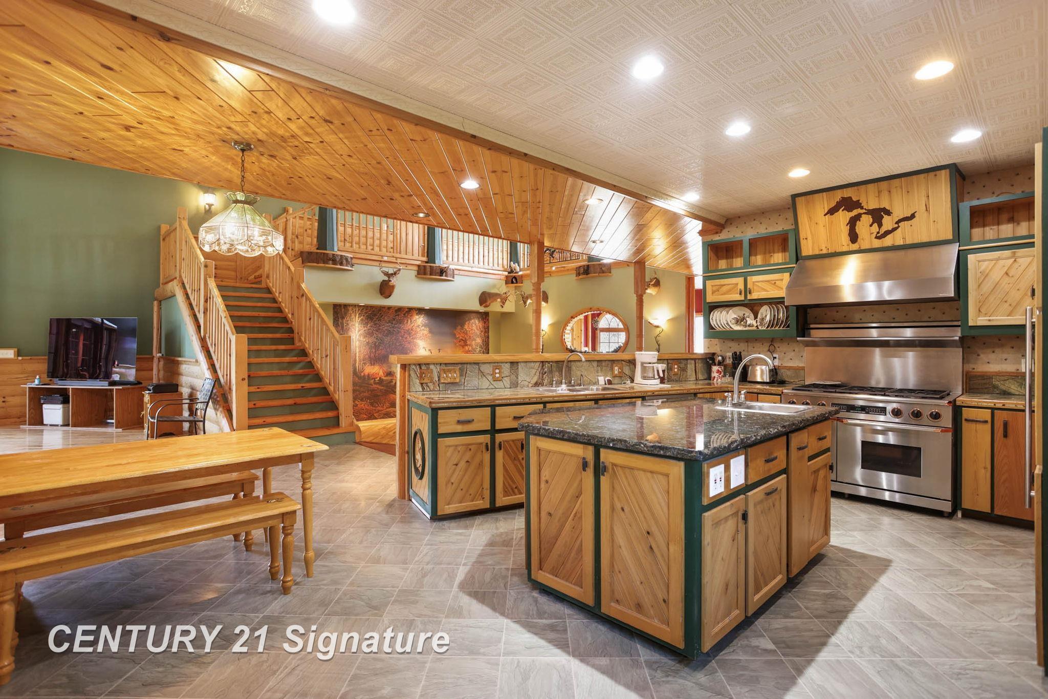 Hemlock, Michigan, 48626, United States, 6 Bedrooms Bedrooms, ,5 BathroomsBathrooms,Residential,For Sale,1984080