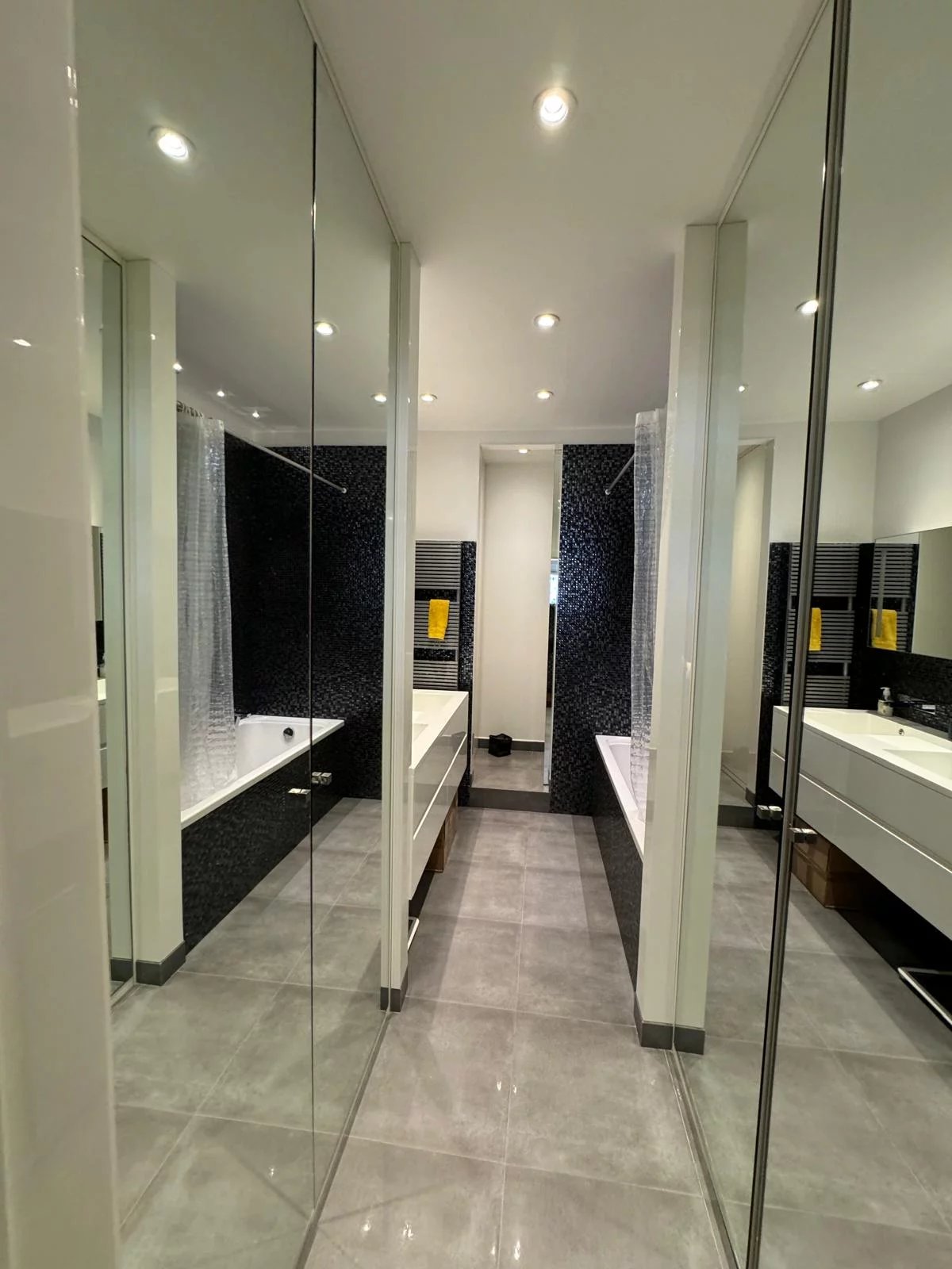 Monaco, 98000, MC, 4 Bedrooms Bedrooms, ,4 BathroomsBathrooms,Residential,For Sale,1571384