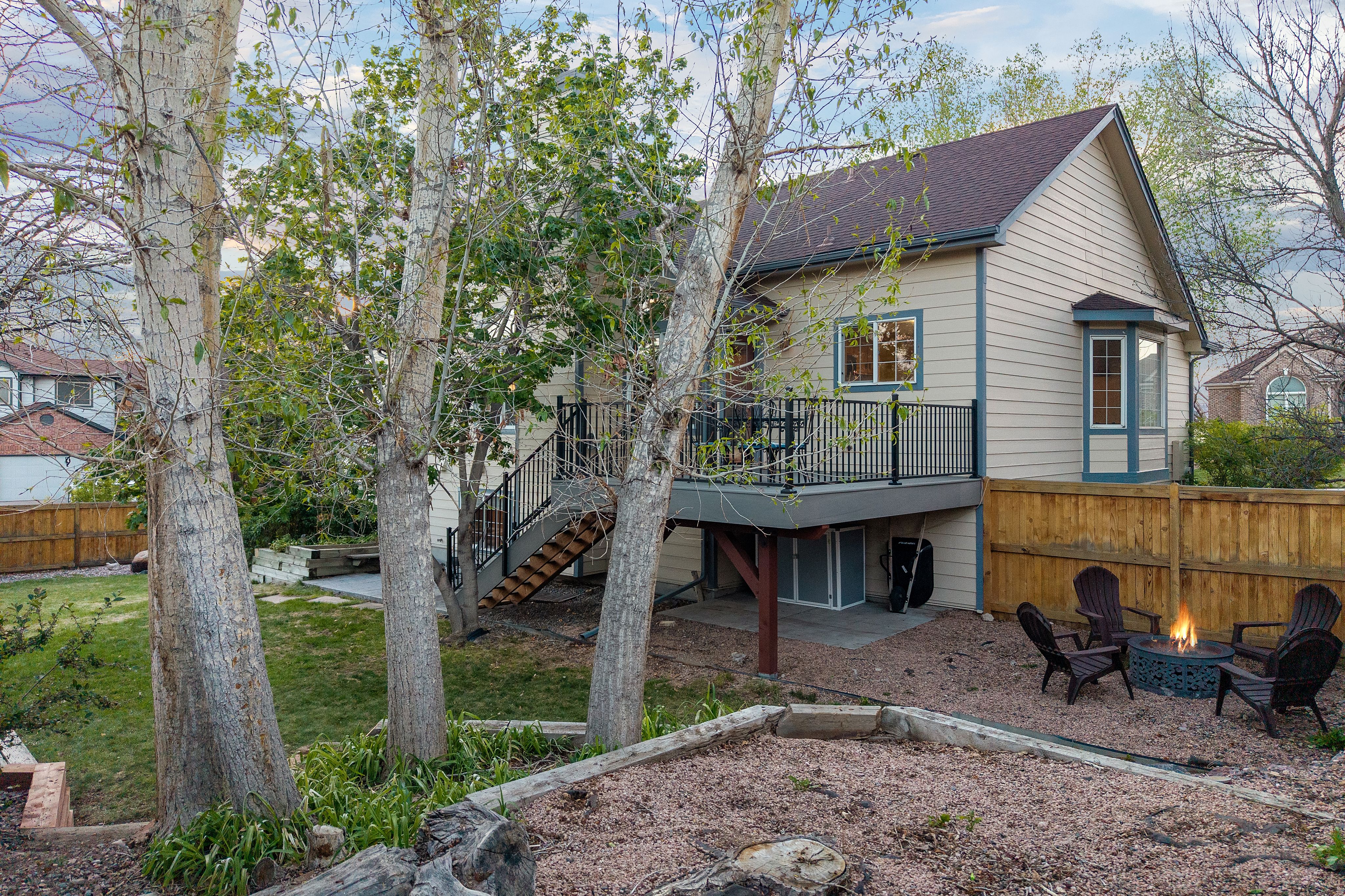  Custom-built home offers a rare combination of character, and privacy - 物件實景