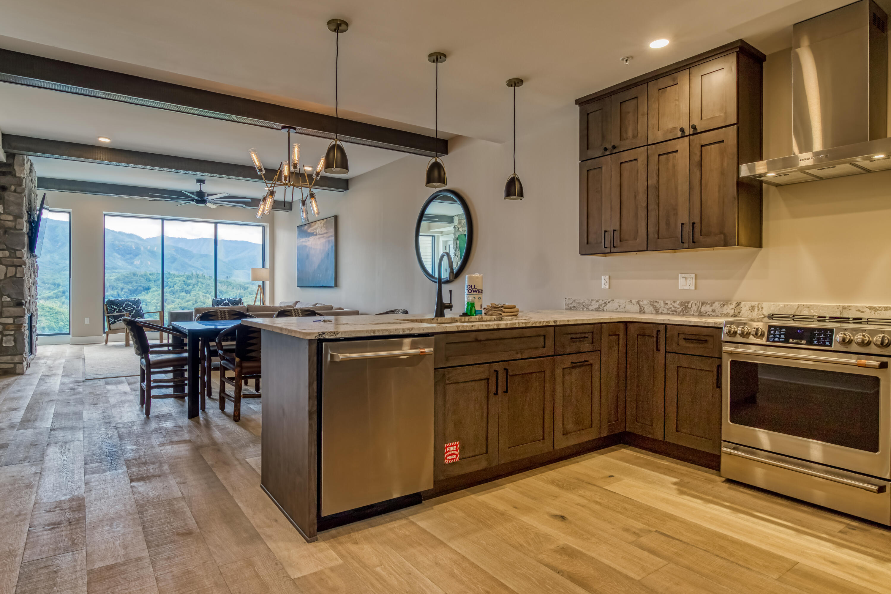 Gatlinburg, Tennessee, 37738, United States, 3 Bedrooms Bedrooms, ,4 BathroomsBathrooms,Residential,For Sale,2027383