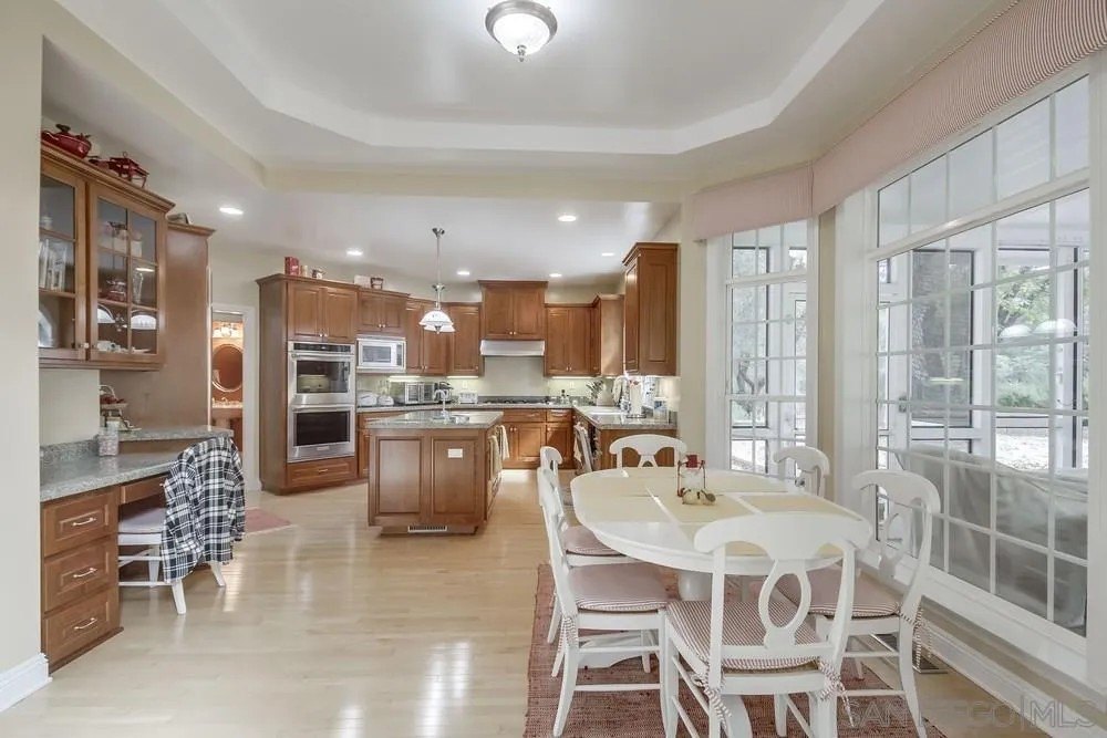 Julian, California, 92036, United States, 5 Bedrooms Bedrooms, ,5 BathroomsBathrooms,Residential,For Sale,1997382