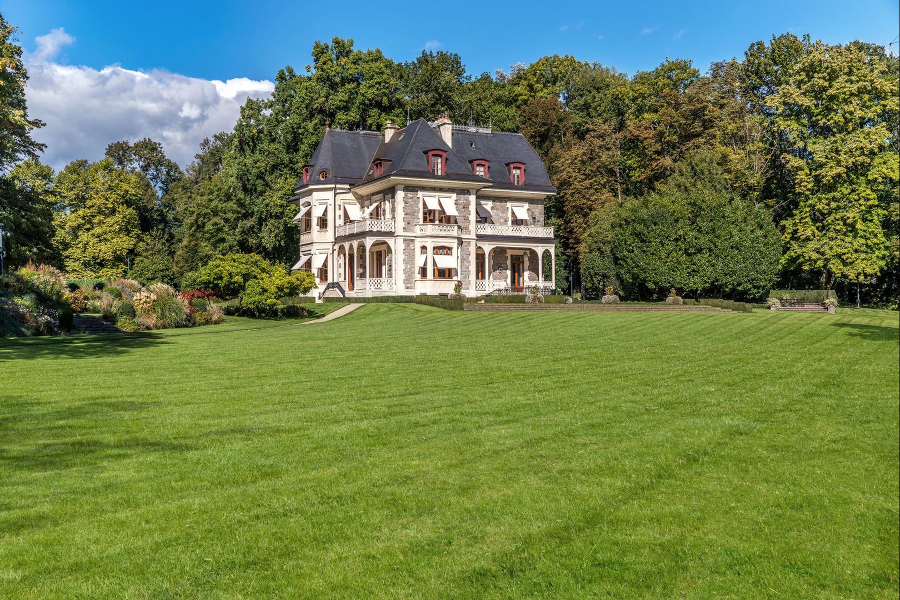  Sumptuous waterfront manor house - 物件實景