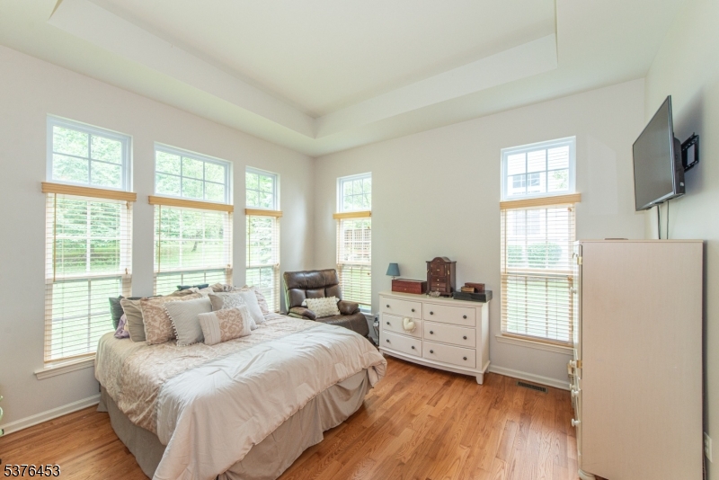 Mount Arlington Boro, New Jersey, 07856, United States, 3 Bedrooms Bedrooms, ,3 BathroomsBathrooms,Residential,For Sale,1908311
