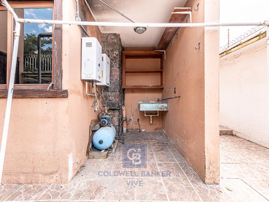Avenida del Marquez, Metepec, Estado de méxico, 52178, Mexico, 4 Bedrooms Bedrooms, ,5 BathroomsBathrooms,Residential,For Sale,Avenida del Marquez,1615864