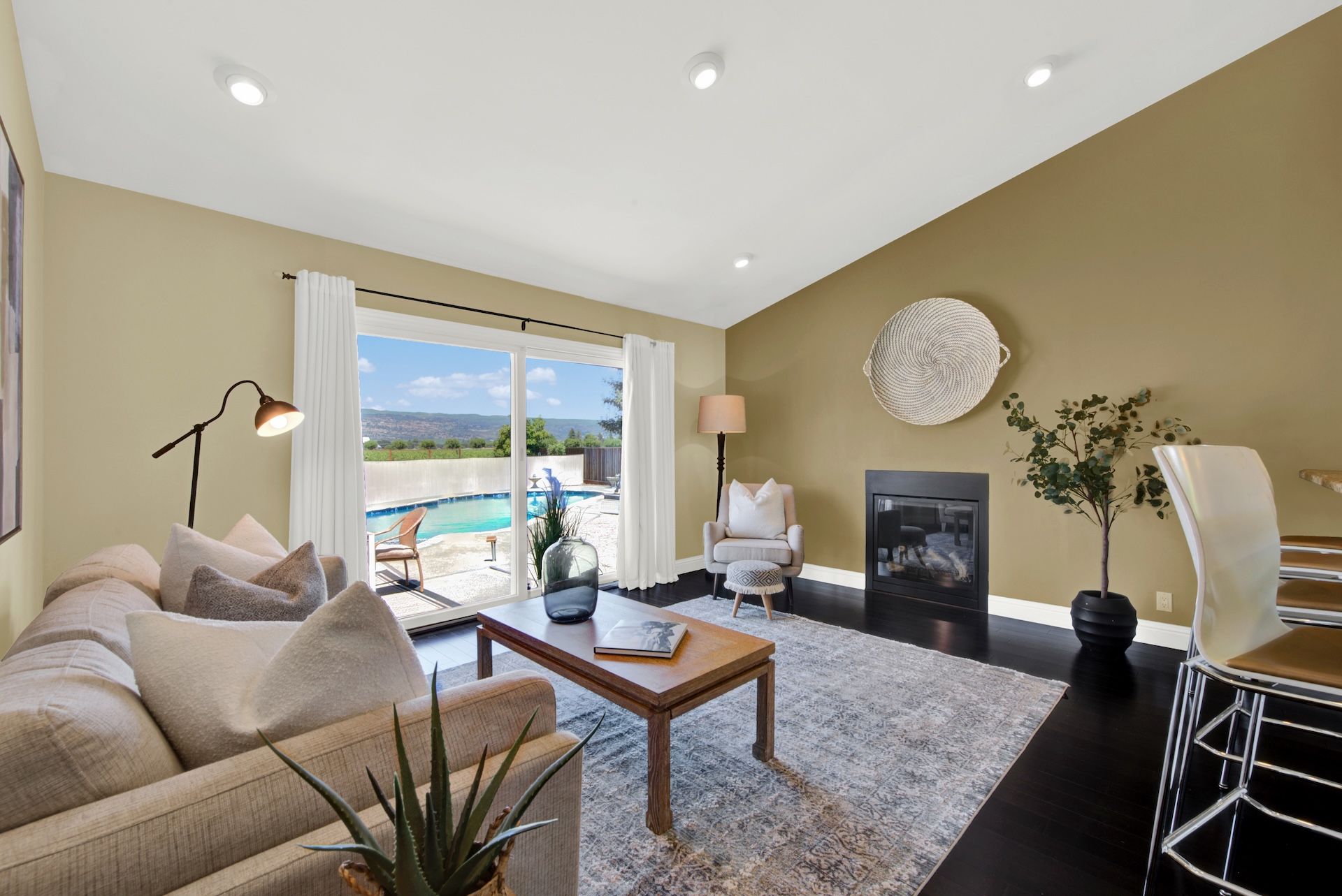  Beautifully Updated Single-Level Home - 物件實景