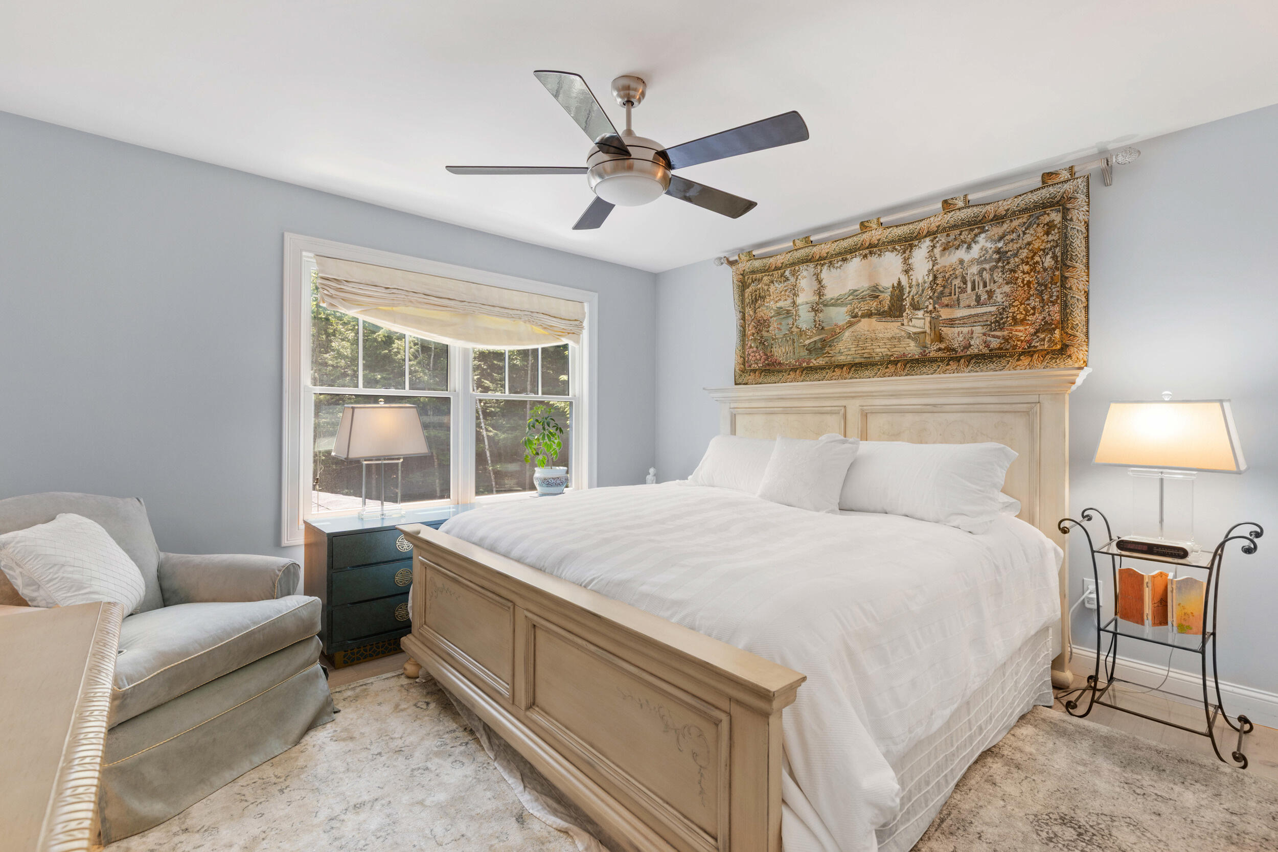 Falmouth, Maine, 04105, United States, 3 Bedrooms Bedrooms, ,3 BathroomsBathrooms,Residential,For Sale,1917362