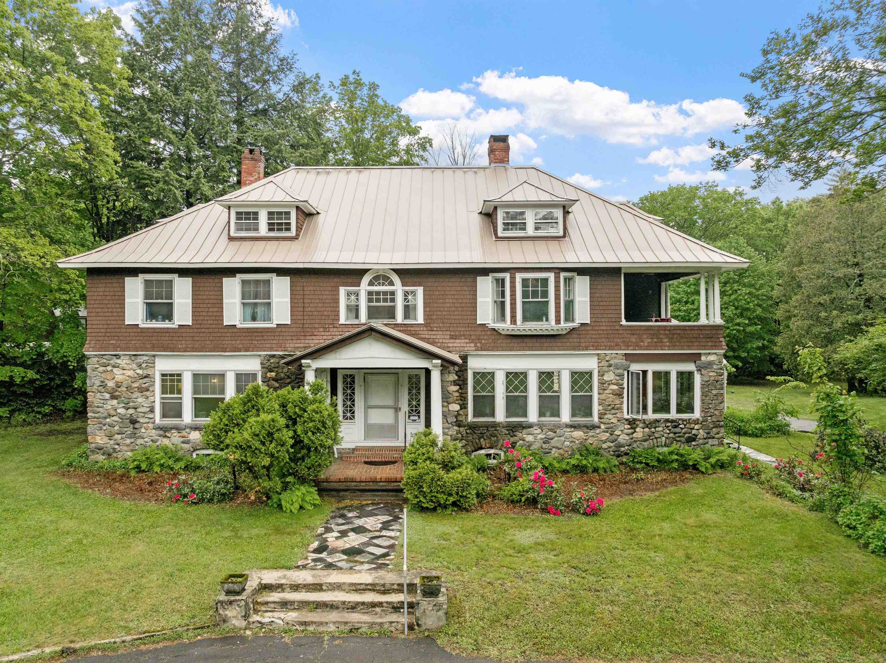 Claremont, New Hampshire, 03743, United States, 7 Bedrooms Bedrooms, ,2 BathroomsBathrooms,Residential,For Sale,1846493