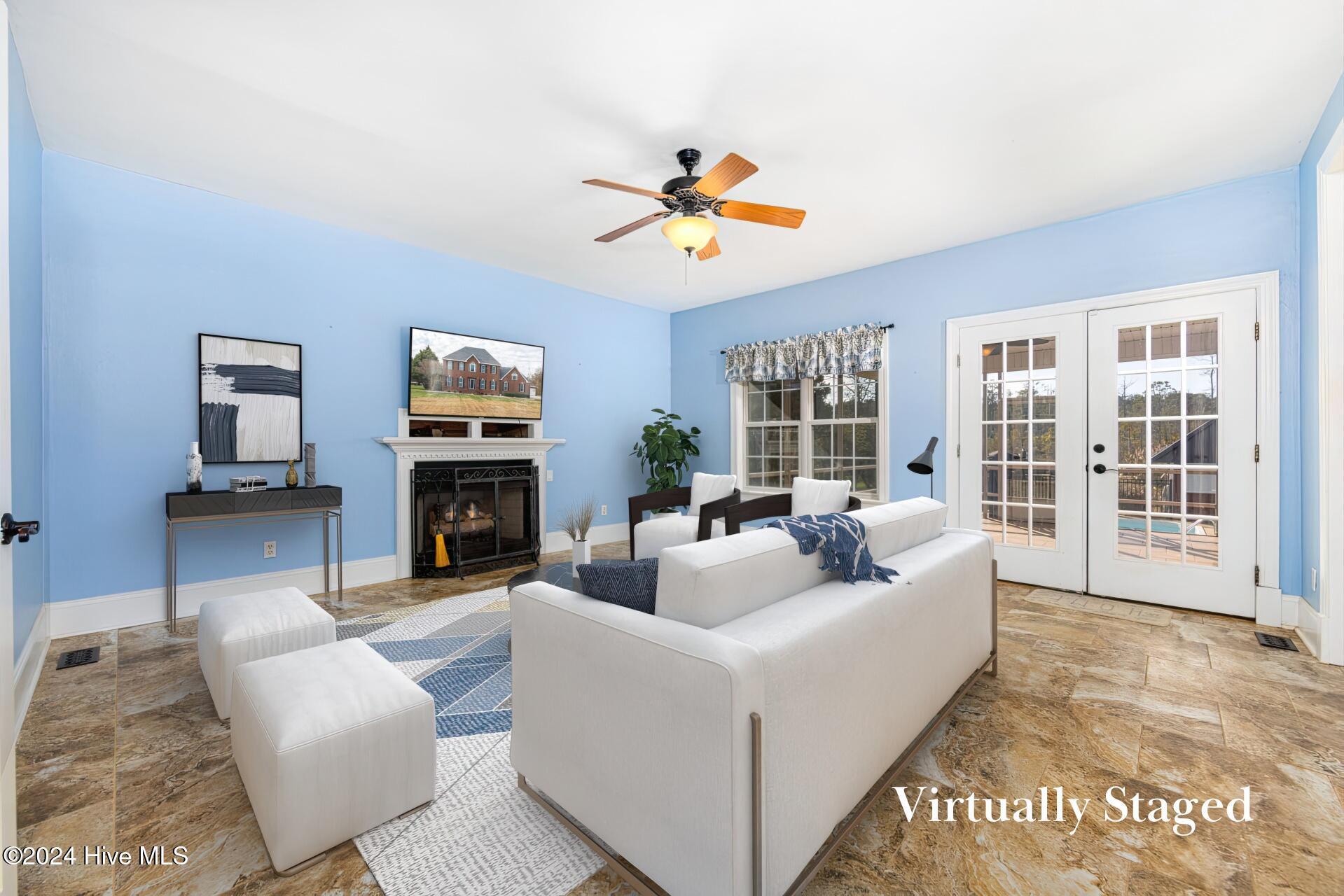 Currituck, North Carolina, 27929, United States, 4 Bedrooms Bedrooms, ,4 BathroomsBathrooms,Residential,For Sale,1849903