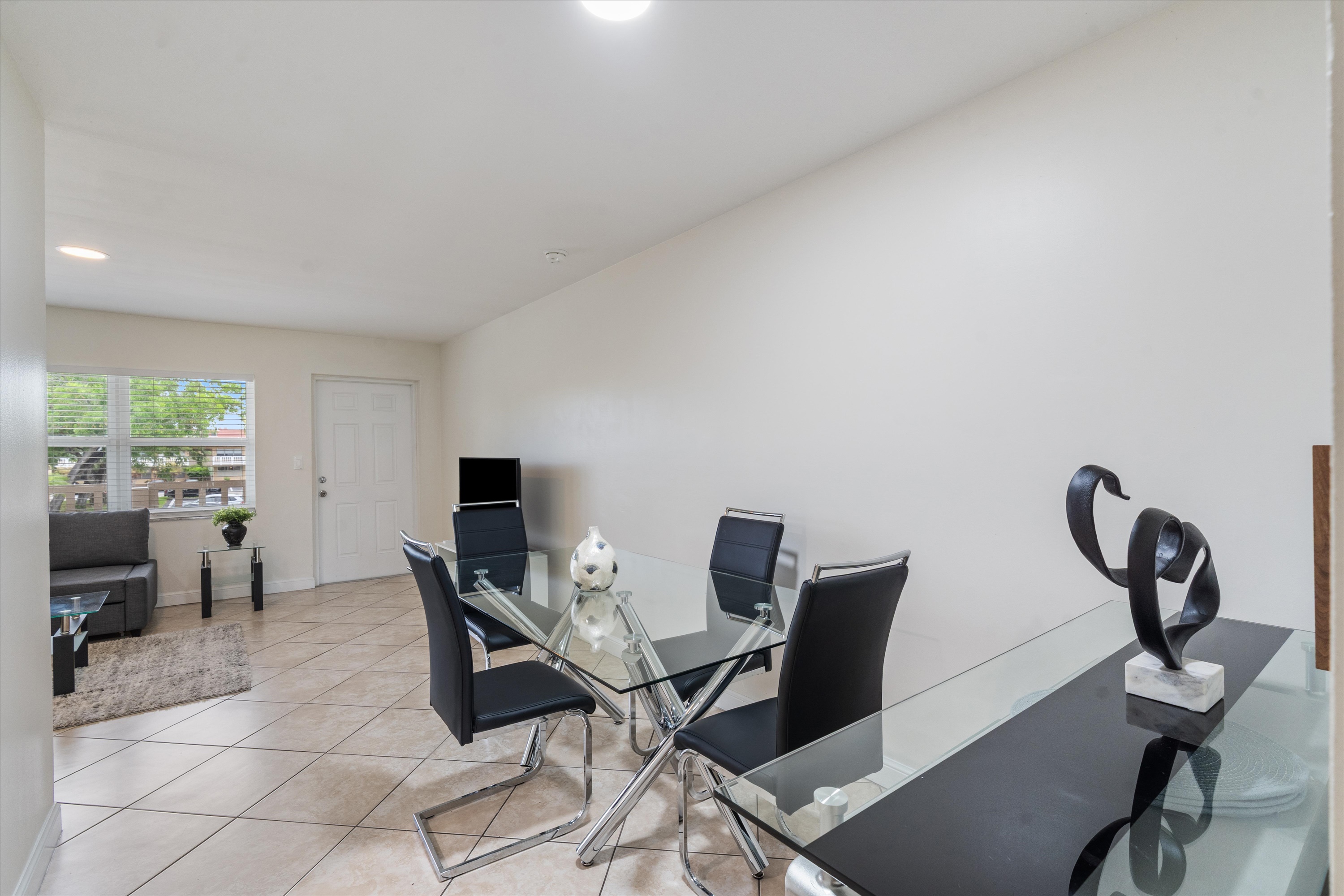  9101 Sunrise Lakes Blvd, Sunrise, FL, 33322 - 物件實景