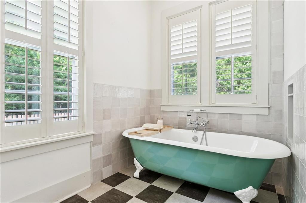 Covington, Louisiana, 70433, United States, 4 Bedrooms Bedrooms, ,3 BathroomsBathrooms,Residential,For Sale,1885201