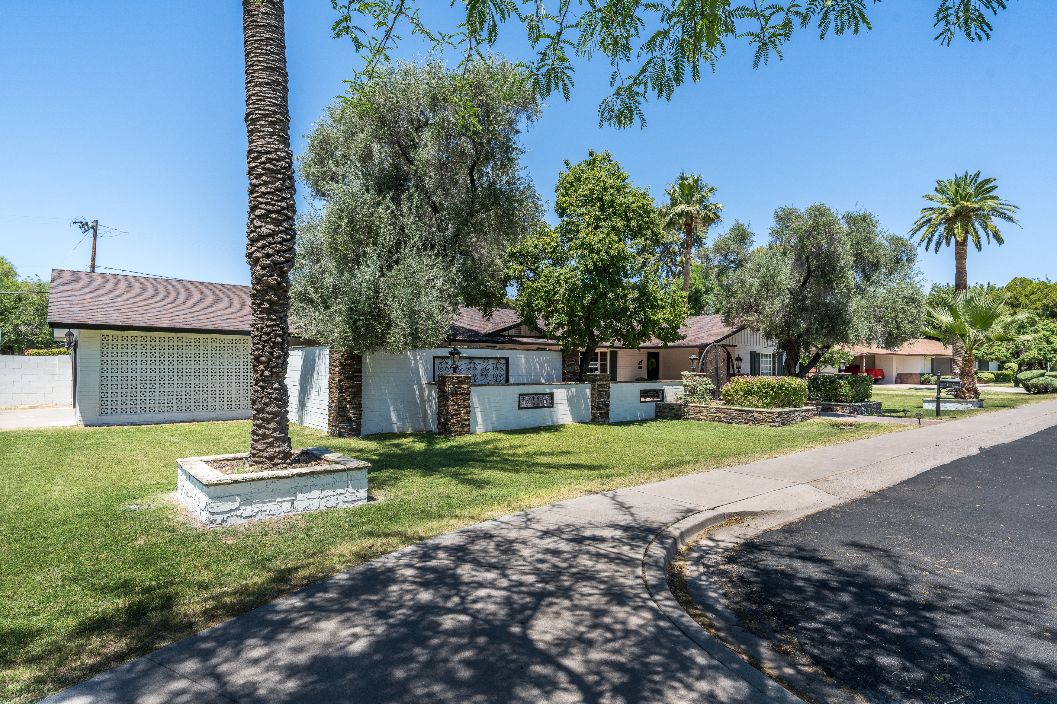  7540 N 7th Avenue  Phoenix, AZ - 物件實景