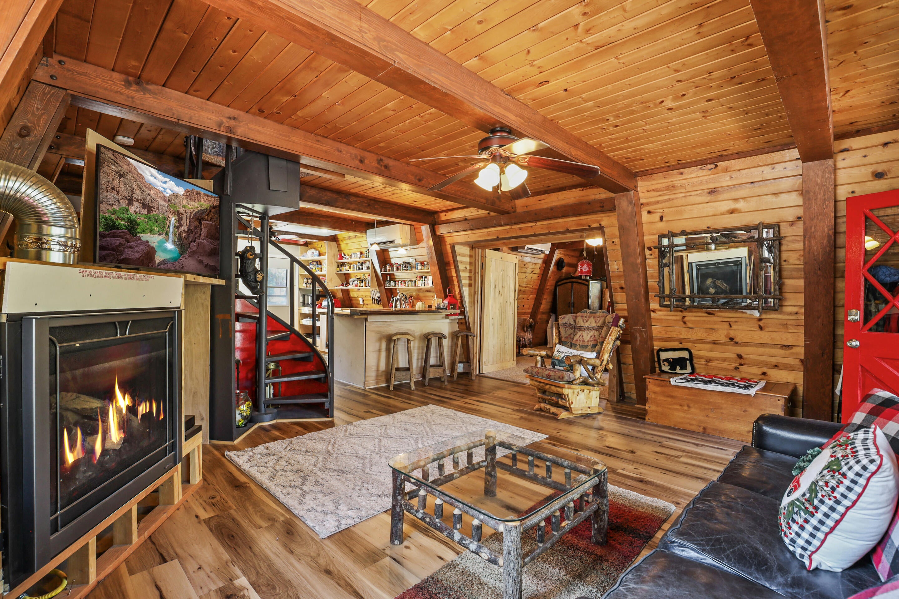 Pine, Arizona, 85544, United States, 2 Bedrooms Bedrooms, ,1 BathroomBathrooms,Residential,For Sale,1819700