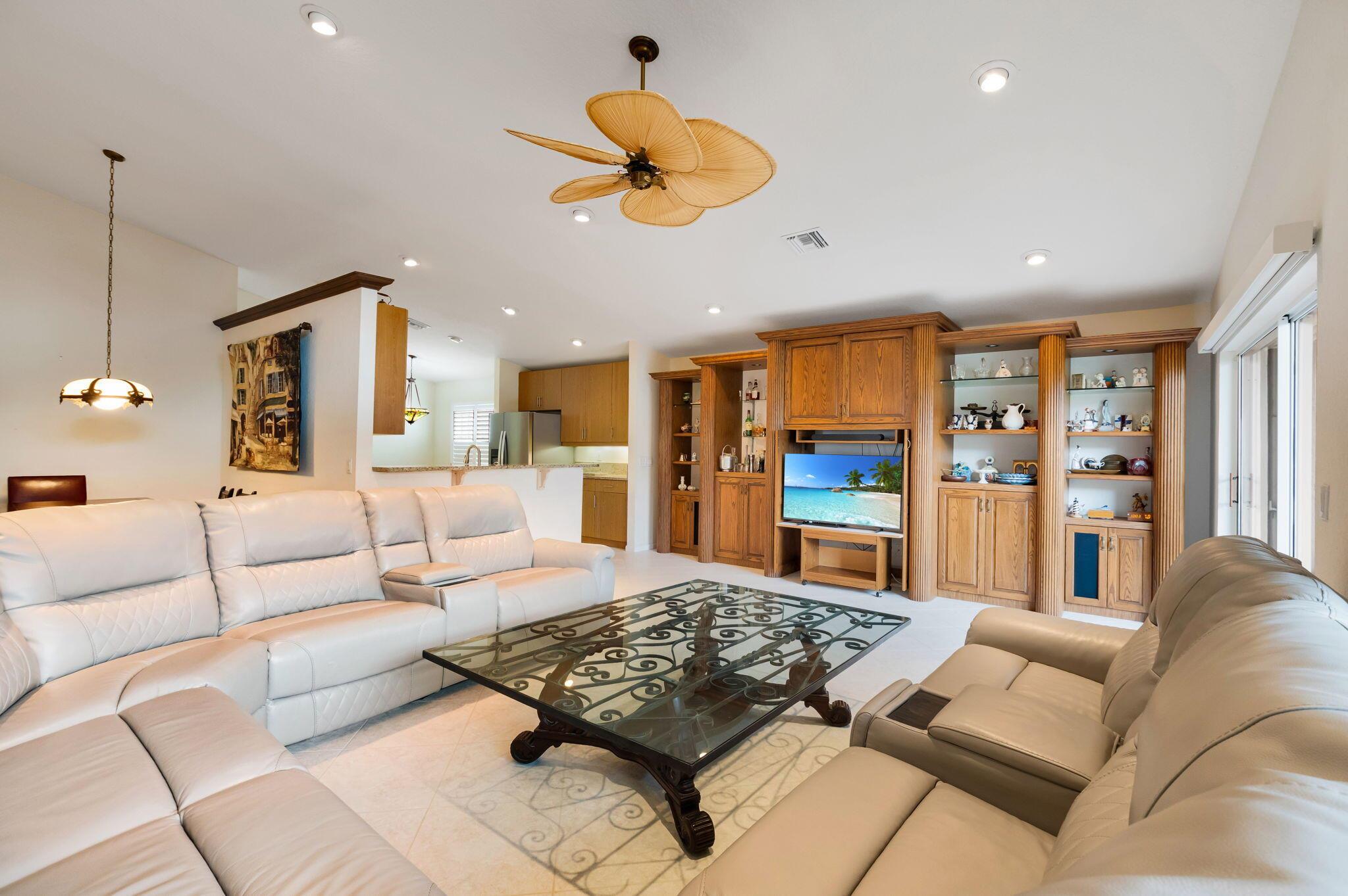 Boynton Beach, Florida, 33437, United States, 3 Bedrooms Bedrooms, ,2 BathroomsBathrooms,Residential,For Sale,1905811