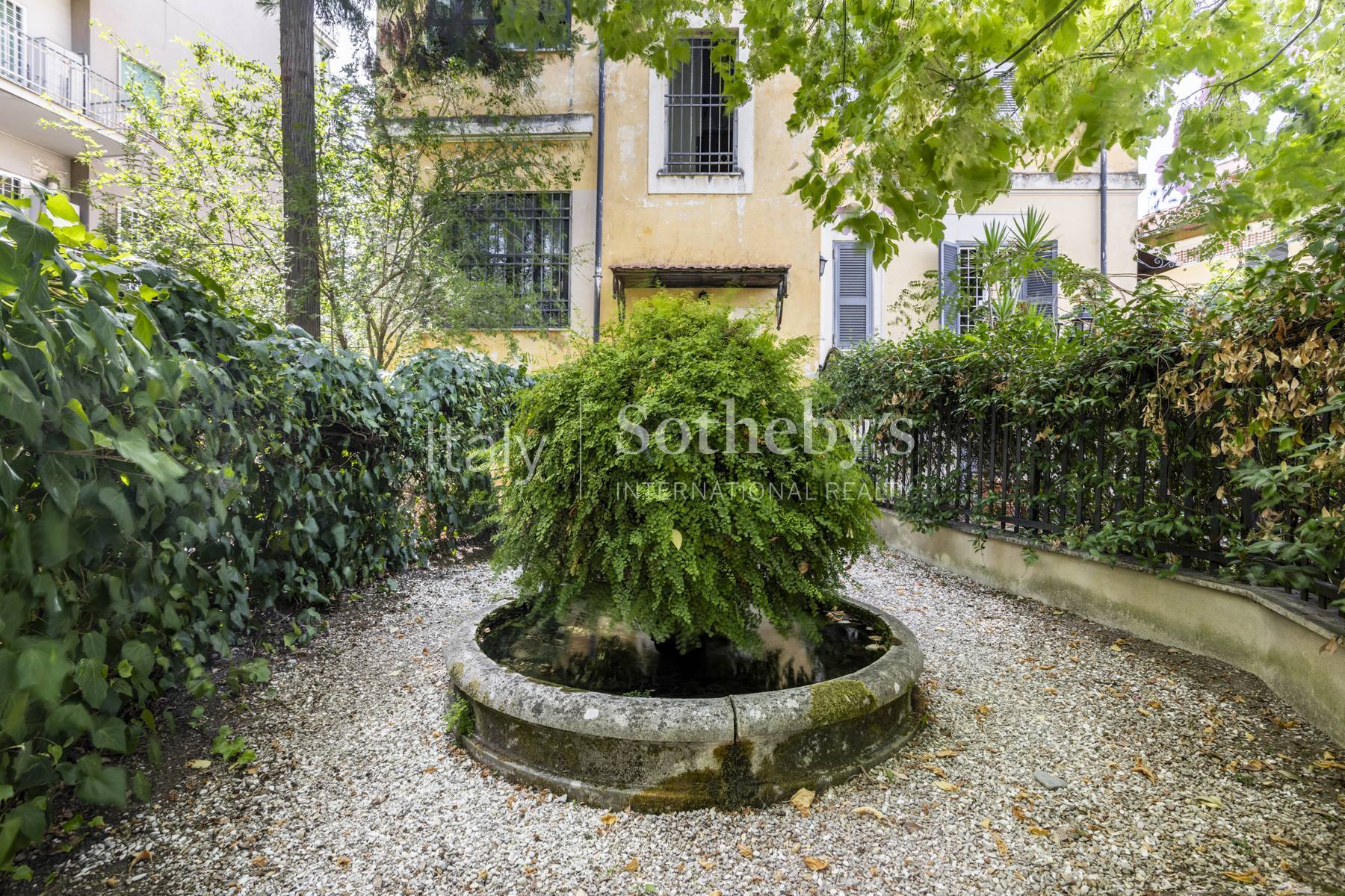  Elegant apartment with private garden - 物件實景