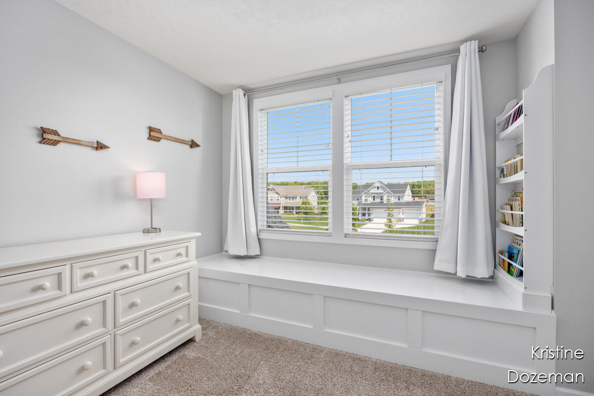 Lowell, Michigan, 49331, United States, 5 Bedrooms Bedrooms, ,4 BathroomsBathrooms,Residential,For Sale,1848158