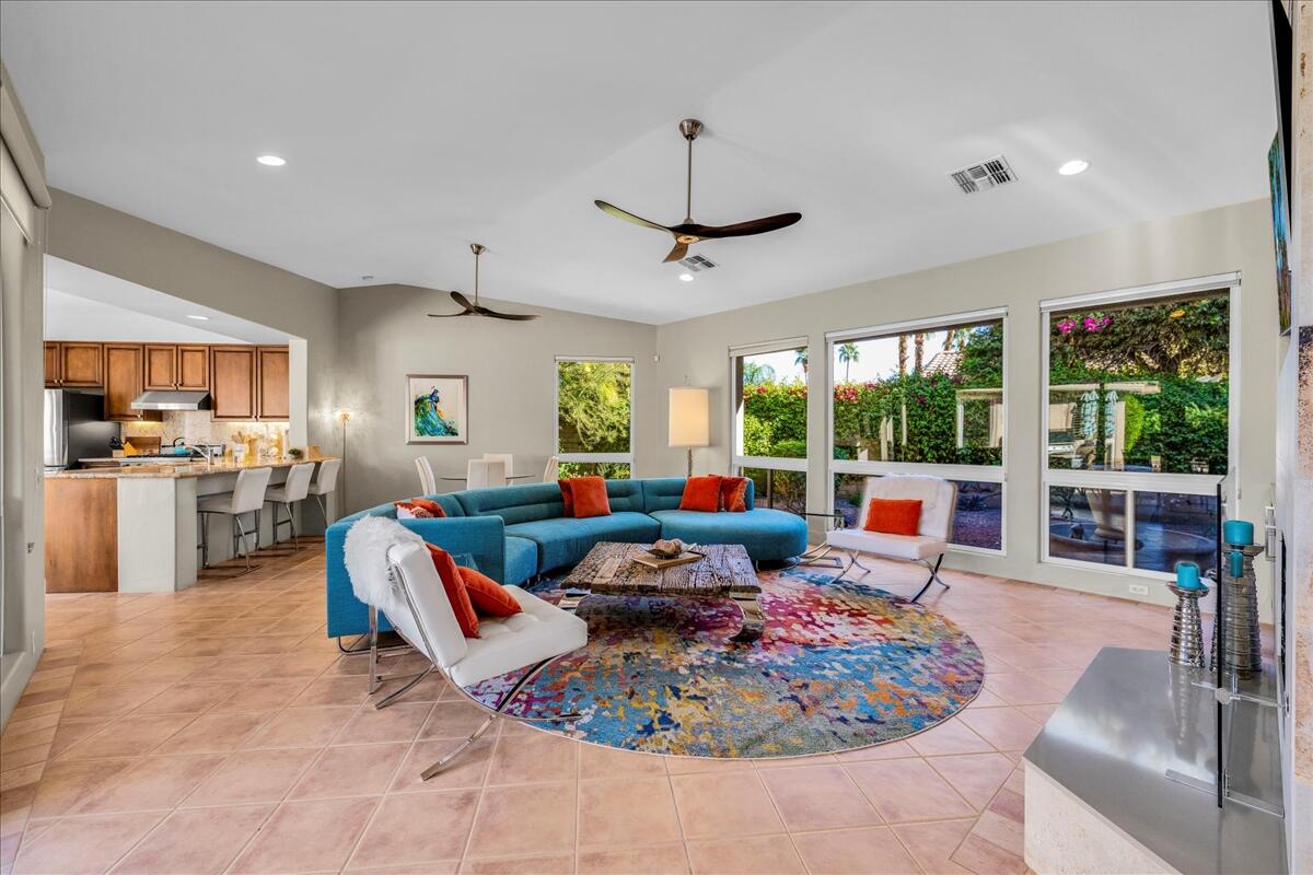 La Quinta, California, 92253, United States, 3 Bedrooms Bedrooms, ,3 BathroomsBathrooms,Residential,For Sale,1990308