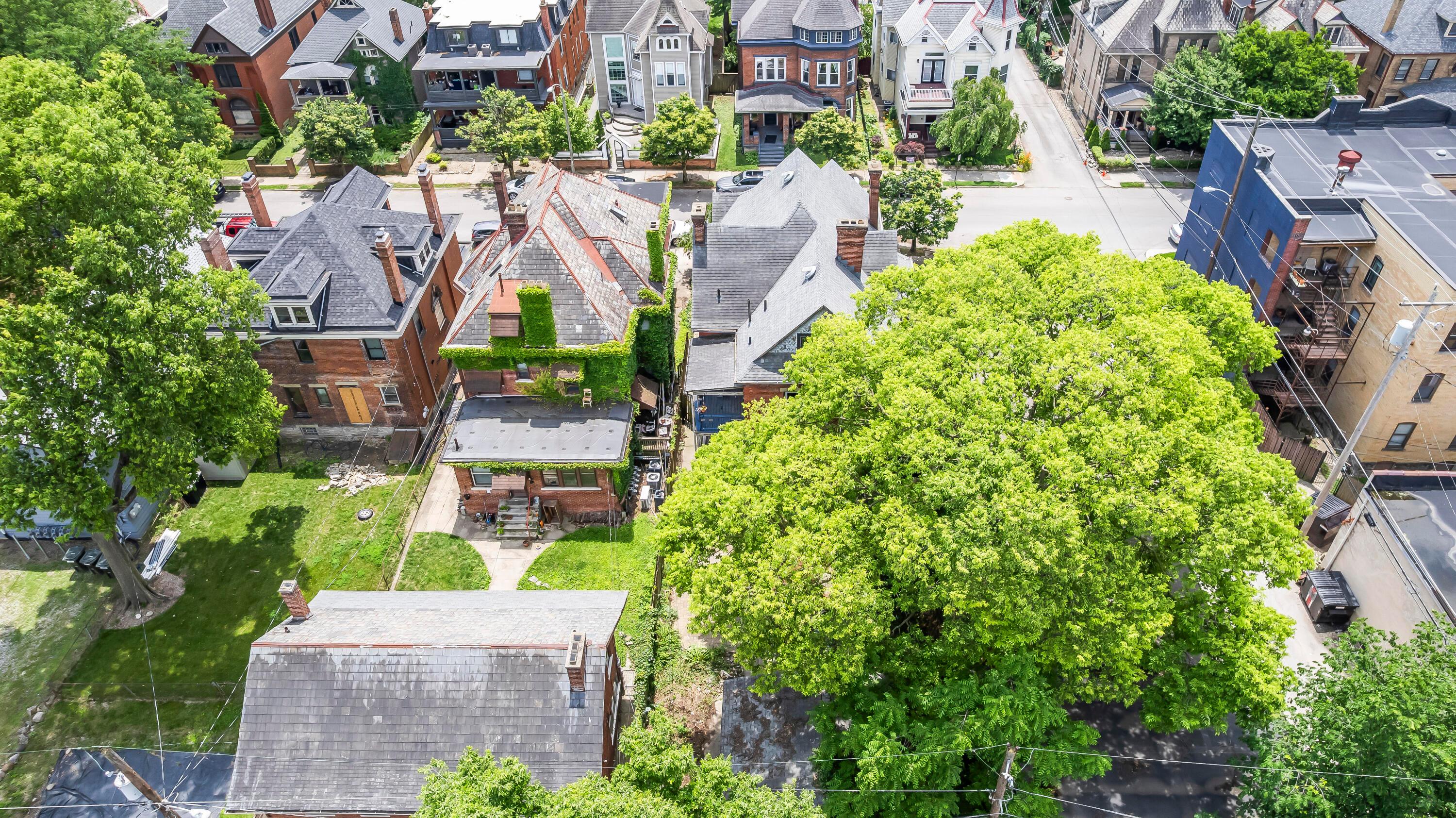 Columbus, Ohio, 43205, United States, 4 Bedrooms Bedrooms, ,3 BathroomsBathrooms,Residential,For Sale,1866885