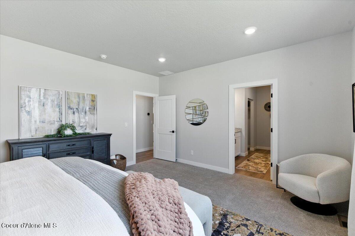 Coeur d'Alene, Idaho, 83815, United States, 4 Bedrooms Bedrooms, ,3 BathroomsBathrooms,Residential,For Sale,2009253