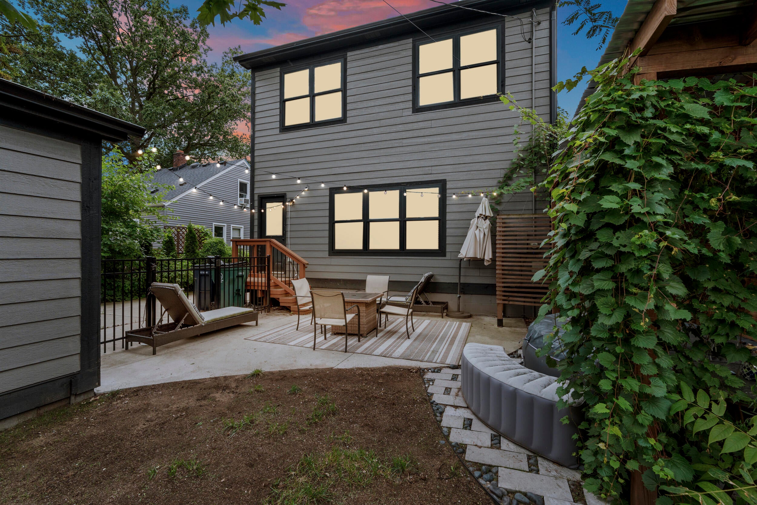 Royal Oak, Michigan, 48067, United States, 3 Bedrooms Bedrooms, ,3 BathroomsBathrooms,Residential,For Sale,1924655