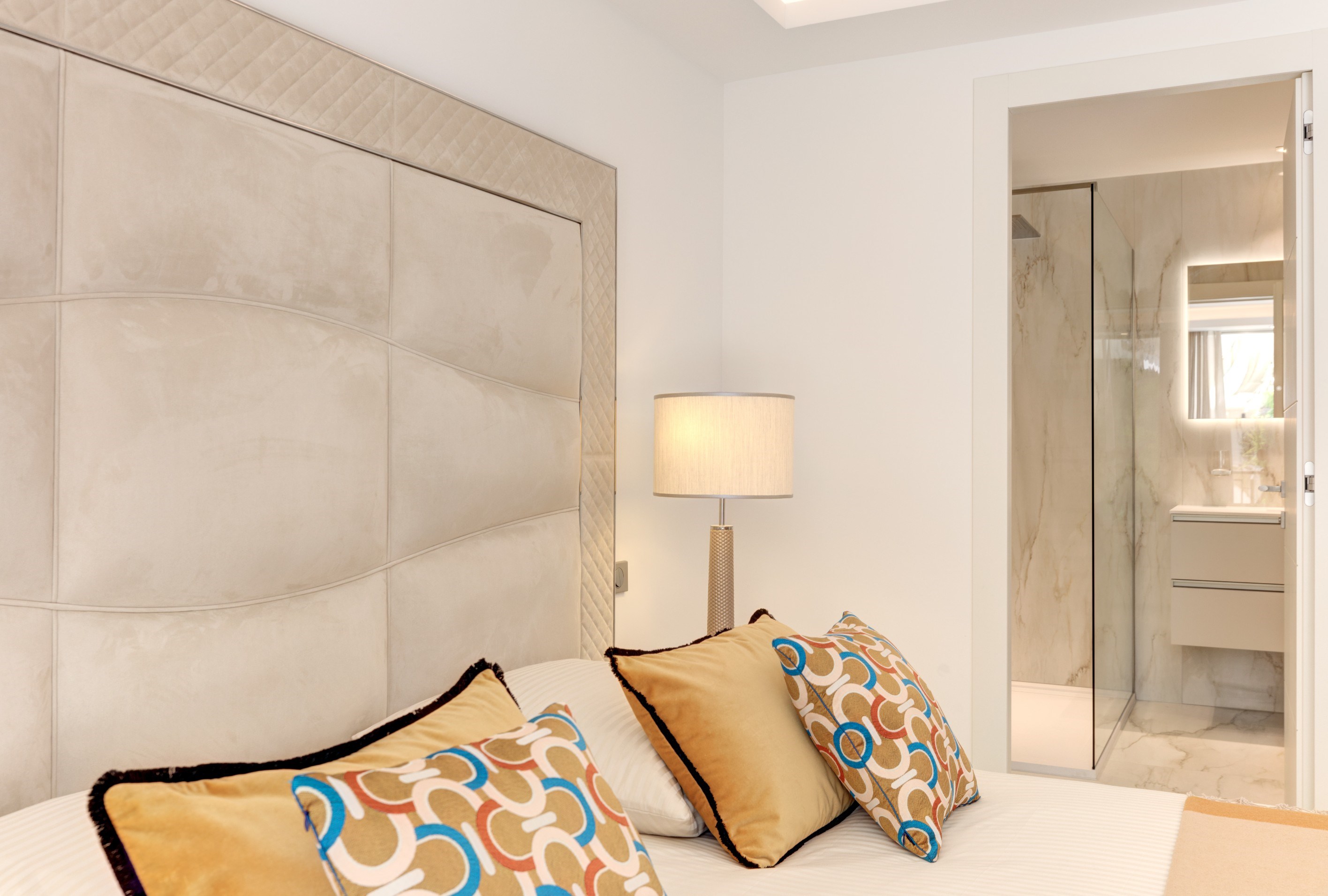  Renovated apartment with sea view on the Croisette in Cannes – Luxury, comfort,… - 物件實景