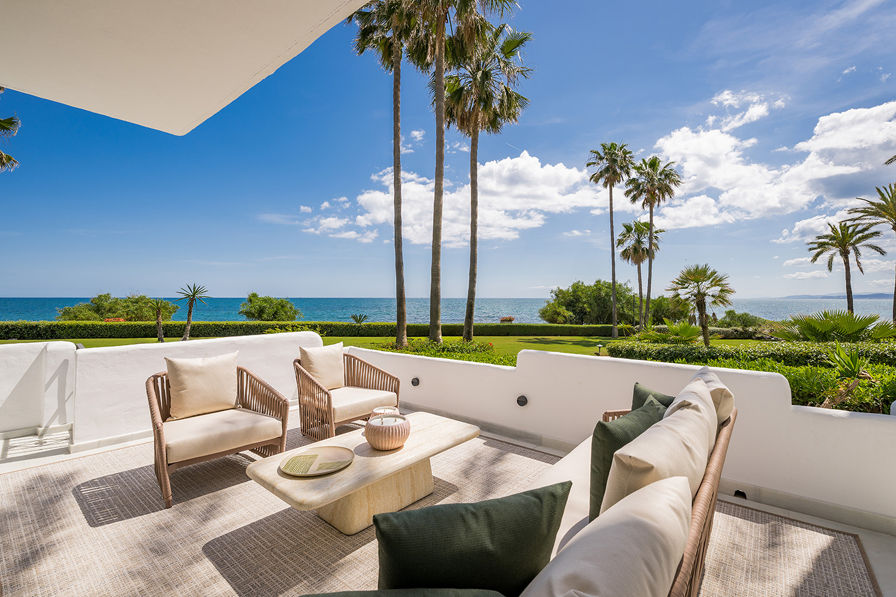  Beachfront residence within walking distance of Estepona - 物件實景