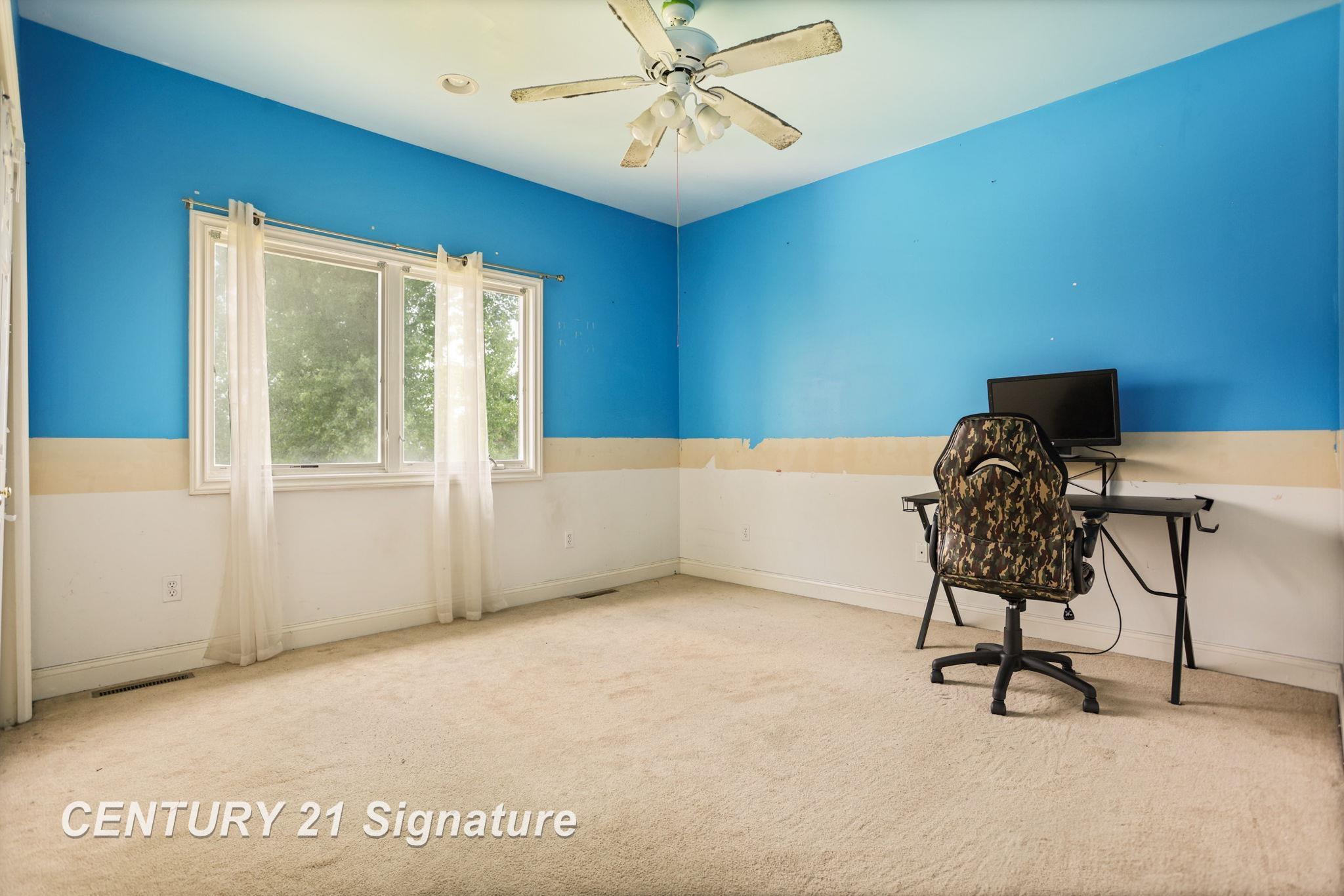 Saginaw, Michigan, 48603, United States, 4 Bedrooms Bedrooms, ,4 BathroomsBathrooms,Residential,For Sale,1920670
