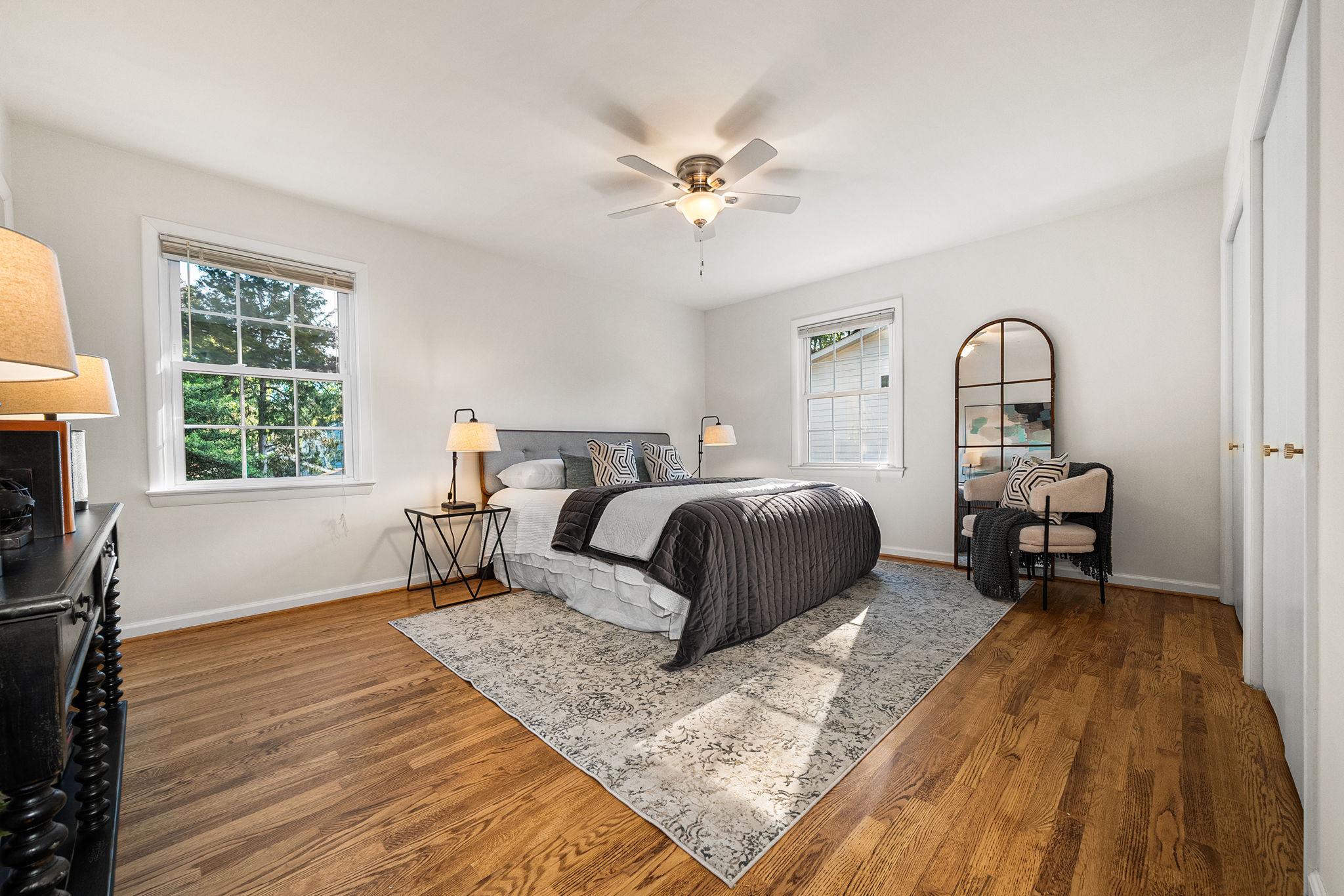  914 Waynewood Boulevard, Alexandria, VA, 22308 - 物件實景