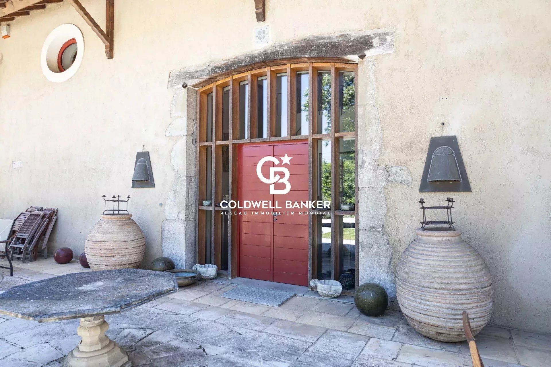 Reignier-Ésery, Auvergne-Rhône-Alpes, 74930, FR, 10 Bedrooms Bedrooms, ,6 BathroomsBathrooms,Residential,For Sale,1994611