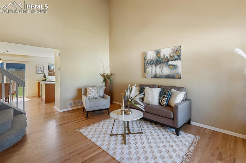 Colorado Springs, Colorado, 80920, United States, 5 Bedrooms Bedrooms, ,2 BathroomsBathrooms,Residential,For Sale,1920003