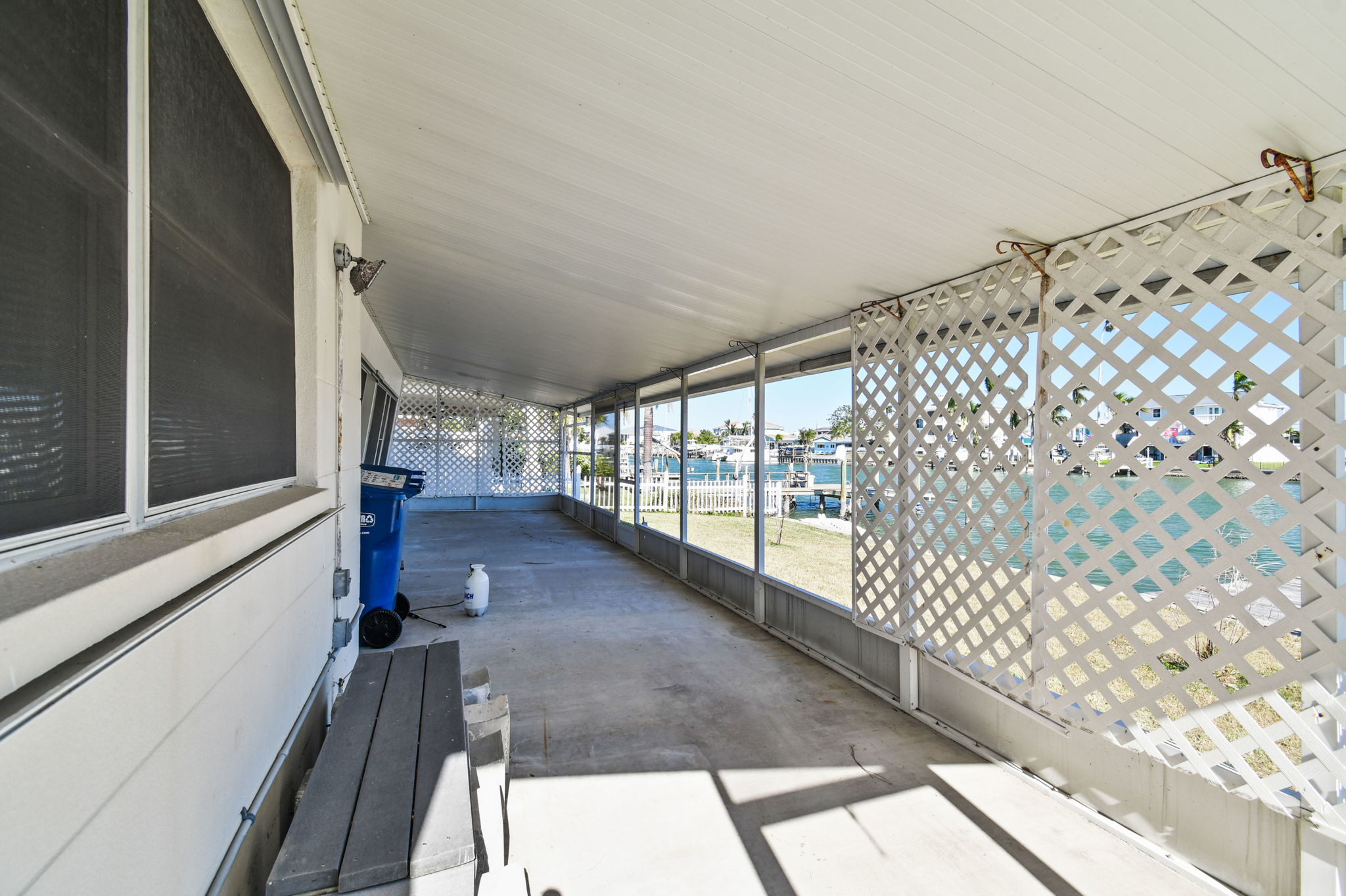 Madeira Beach, Florida, 33708, United States, 3 Bedrooms Bedrooms, ,2 BathroomsBathrooms,Residential,For Sale,1943278