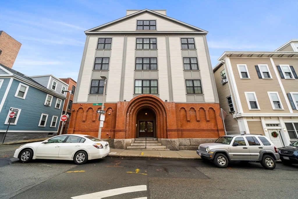 Boston, Massachusetts, 02127, United States, 2 Bedrooms Bedrooms, ,2 BathroomsBathrooms,Residential,For Sale,1999674