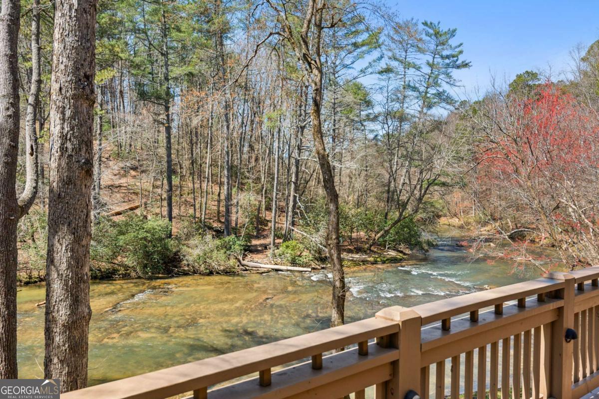 Ellijay, Georgia, 30536, United States, 5 Bedrooms Bedrooms, ,4 BathroomsBathrooms,Residential,For Sale,1880037