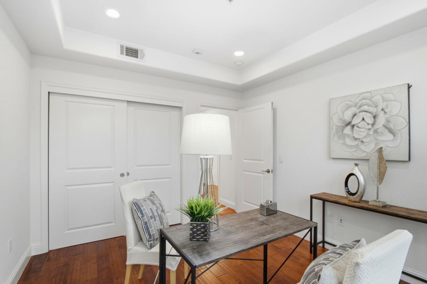 Santa Clara, California, 95051, United States, 2 Bedrooms Bedrooms, ,2 BathroomsBathrooms,Residential,For Sale,1989237