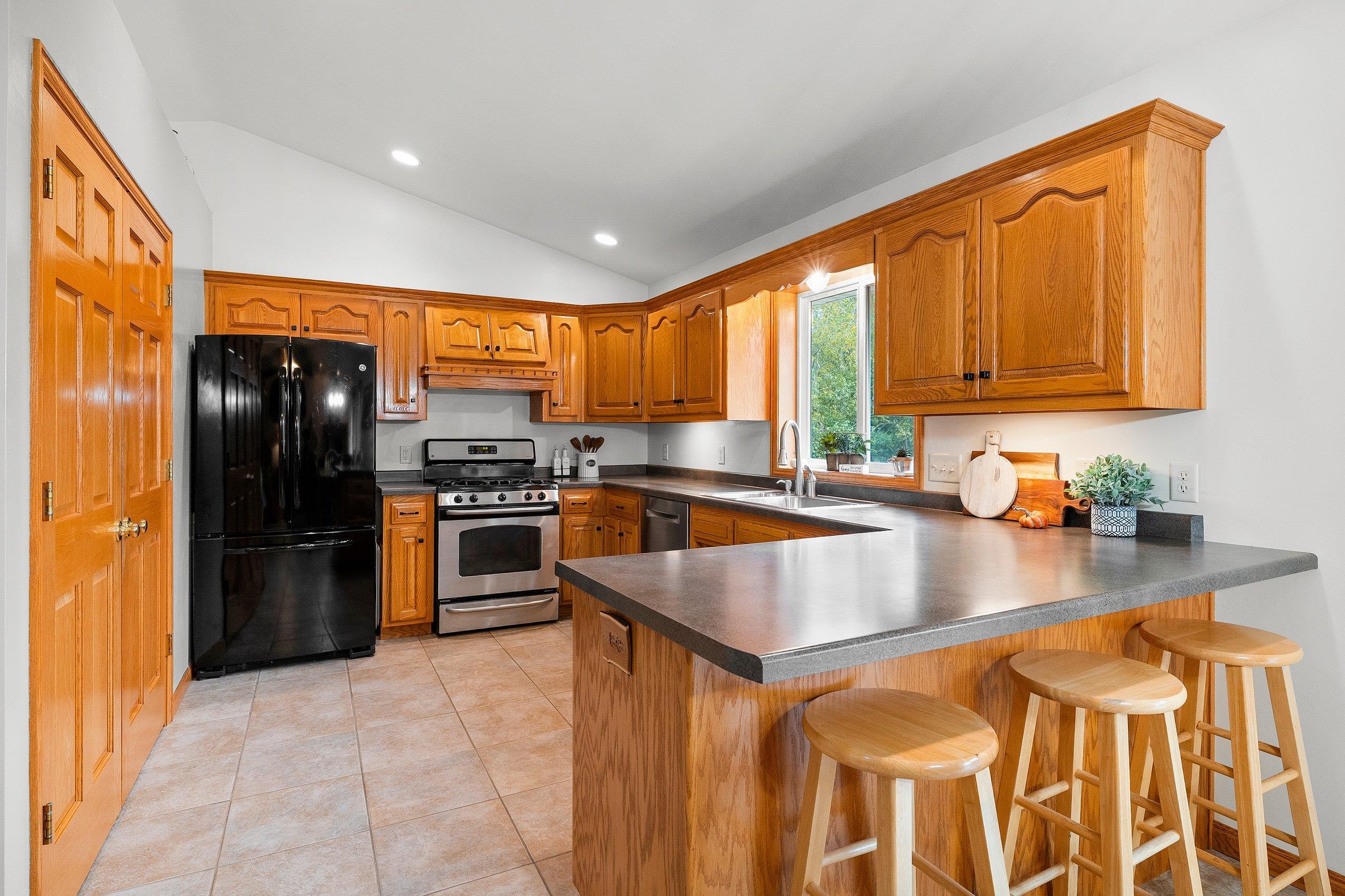 SOBIESKI, Wisconsin, 54171, United States, 5 Bedrooms Bedrooms, ,3 BathroomsBathrooms,Residential,For Sale,1965395