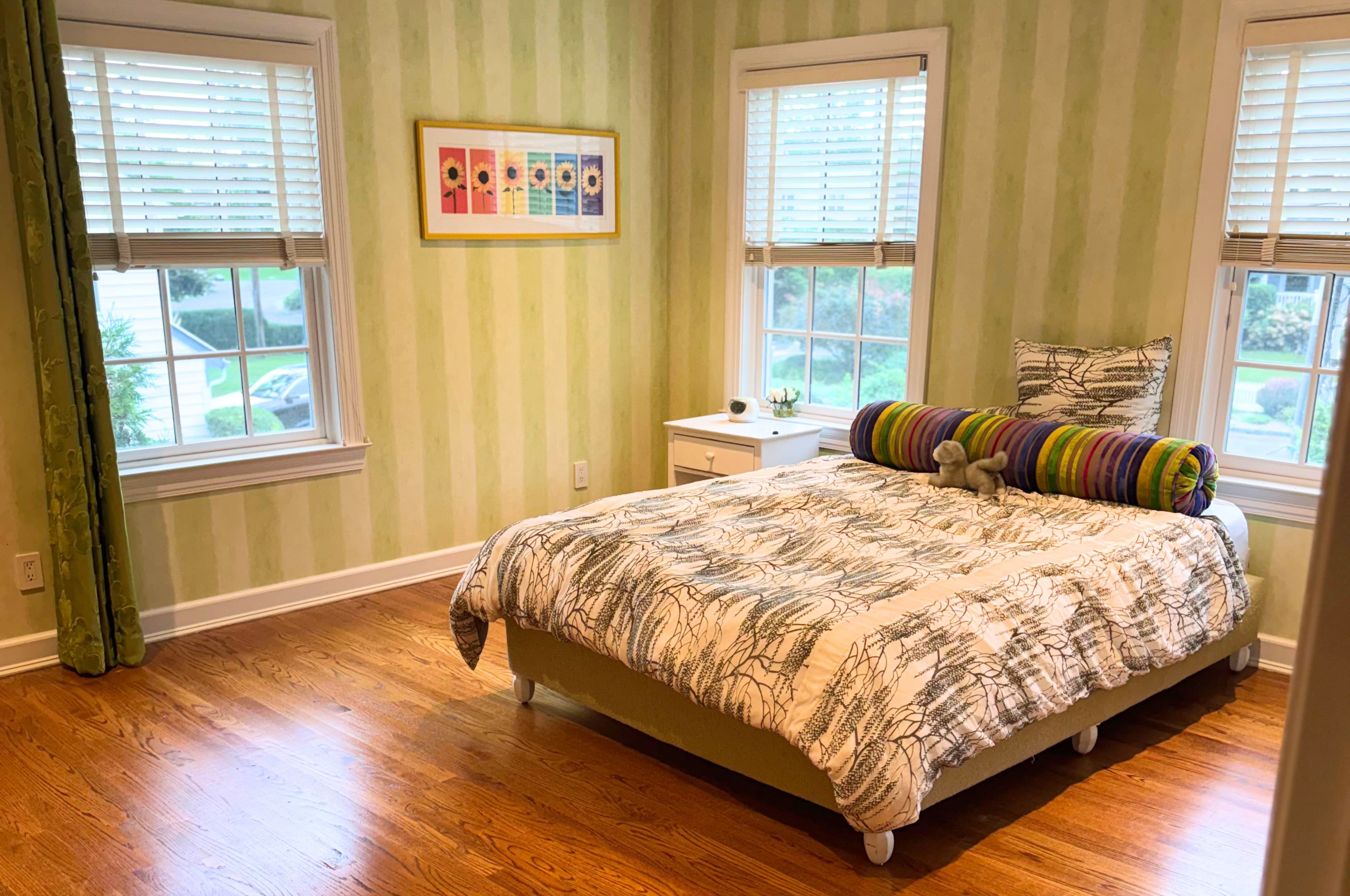  Elegant Larchmont Colonial - 物件實景