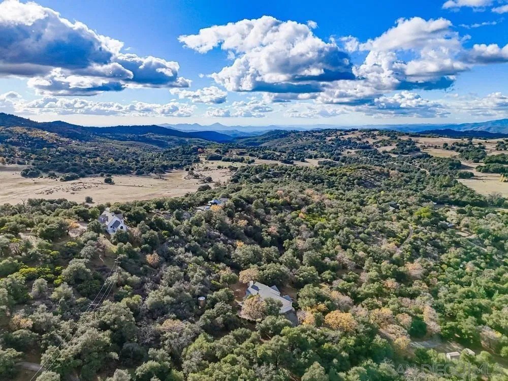 Julian, California, 92036, United States, 5 Bedrooms Bedrooms, ,5 BathroomsBathrooms,Residential,For Sale,1997382