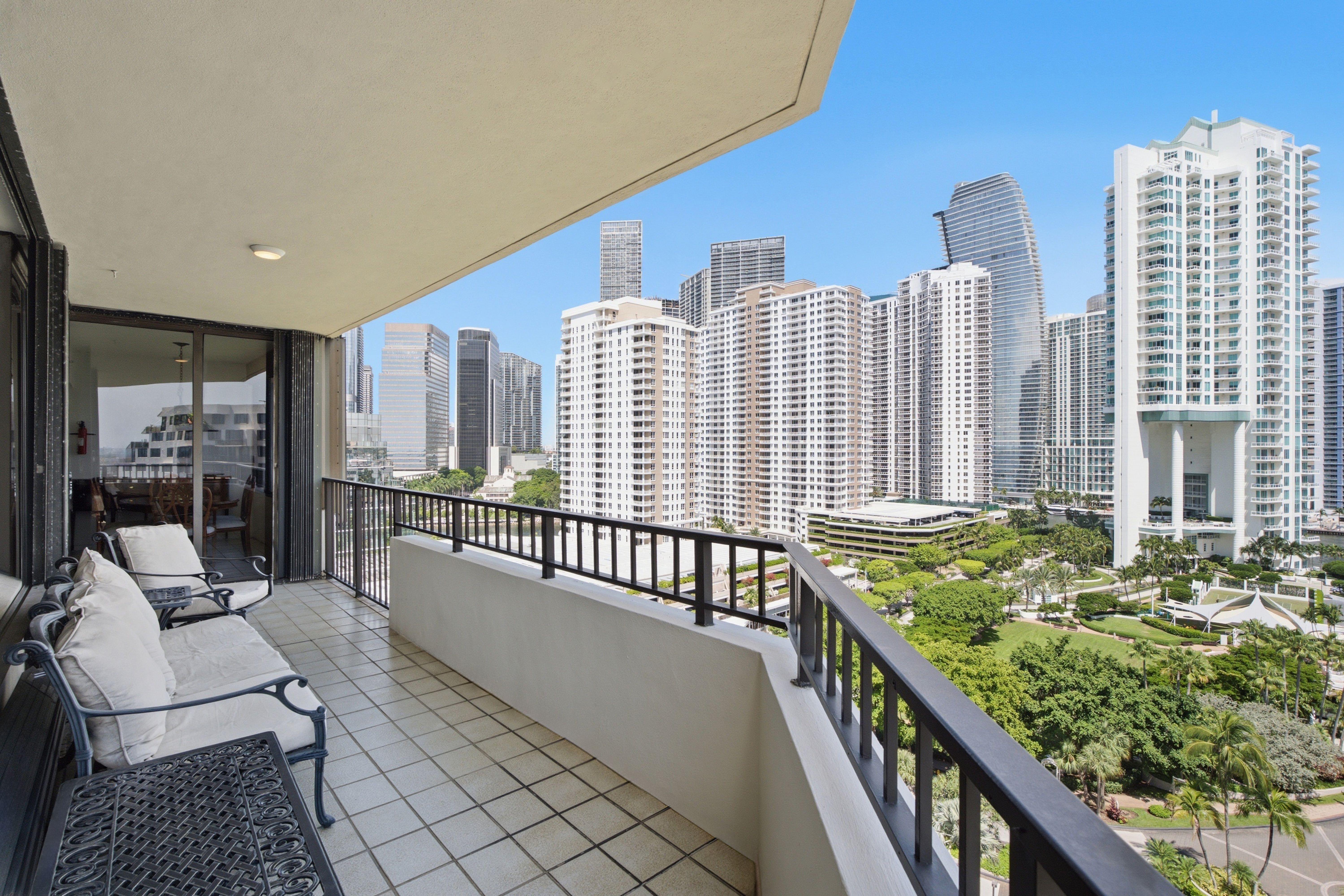  520 Brickell Key Dr, Miami, FL, 33131 - 物件實景