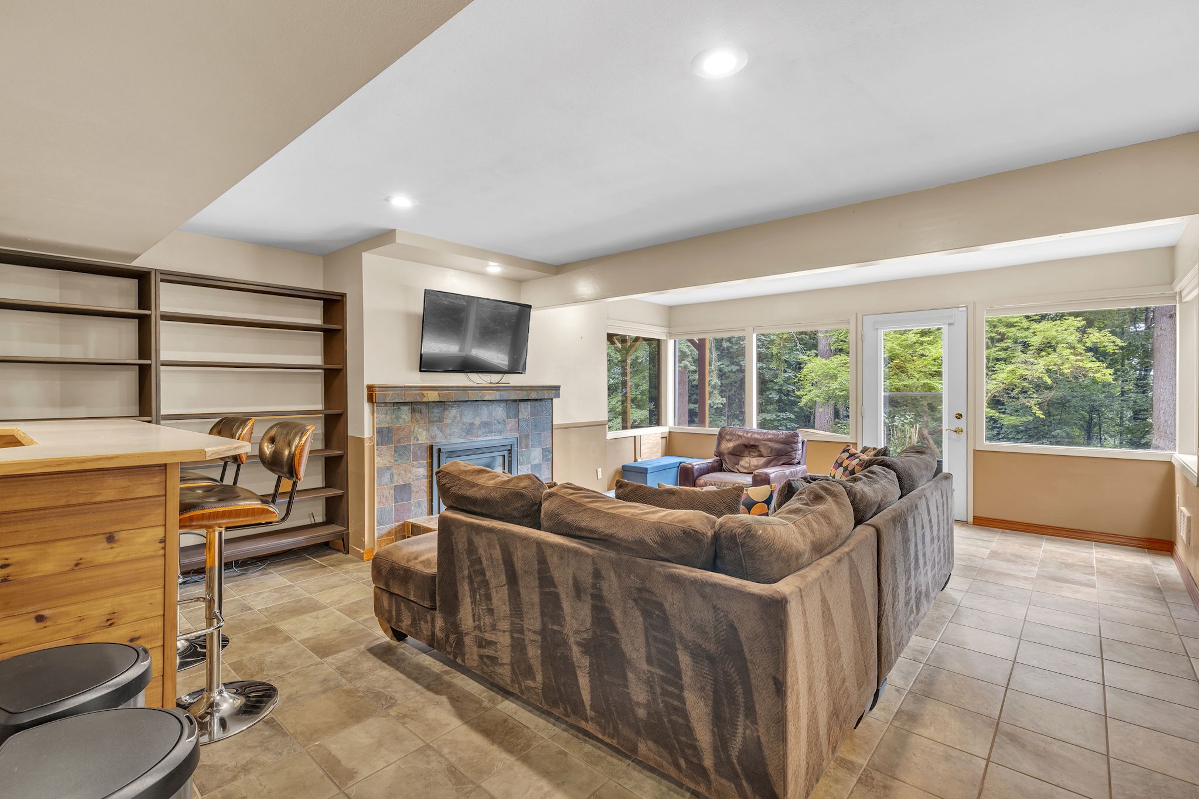  Mid-Century Gem on Serene Acreage - 物件實景