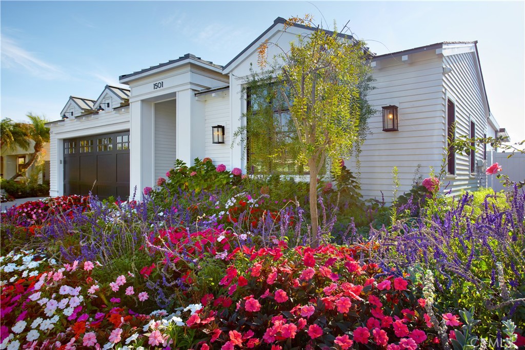 Corona del Mar, California, 92625, United States, 4 Bedrooms Bedrooms, ,5 BathroomsBathrooms,Residential,For Sale,1992054