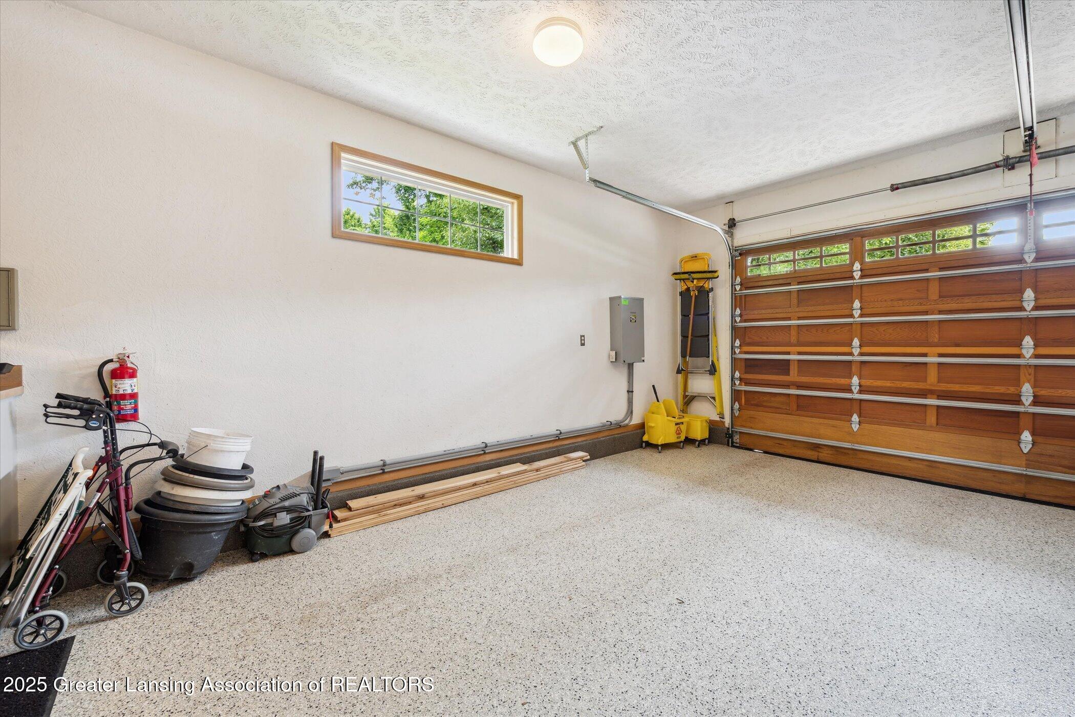 Bath, Michigan, 48808, United States, 4 Bedrooms Bedrooms, ,3 BathroomsBathrooms,Residential,For Sale,1890488