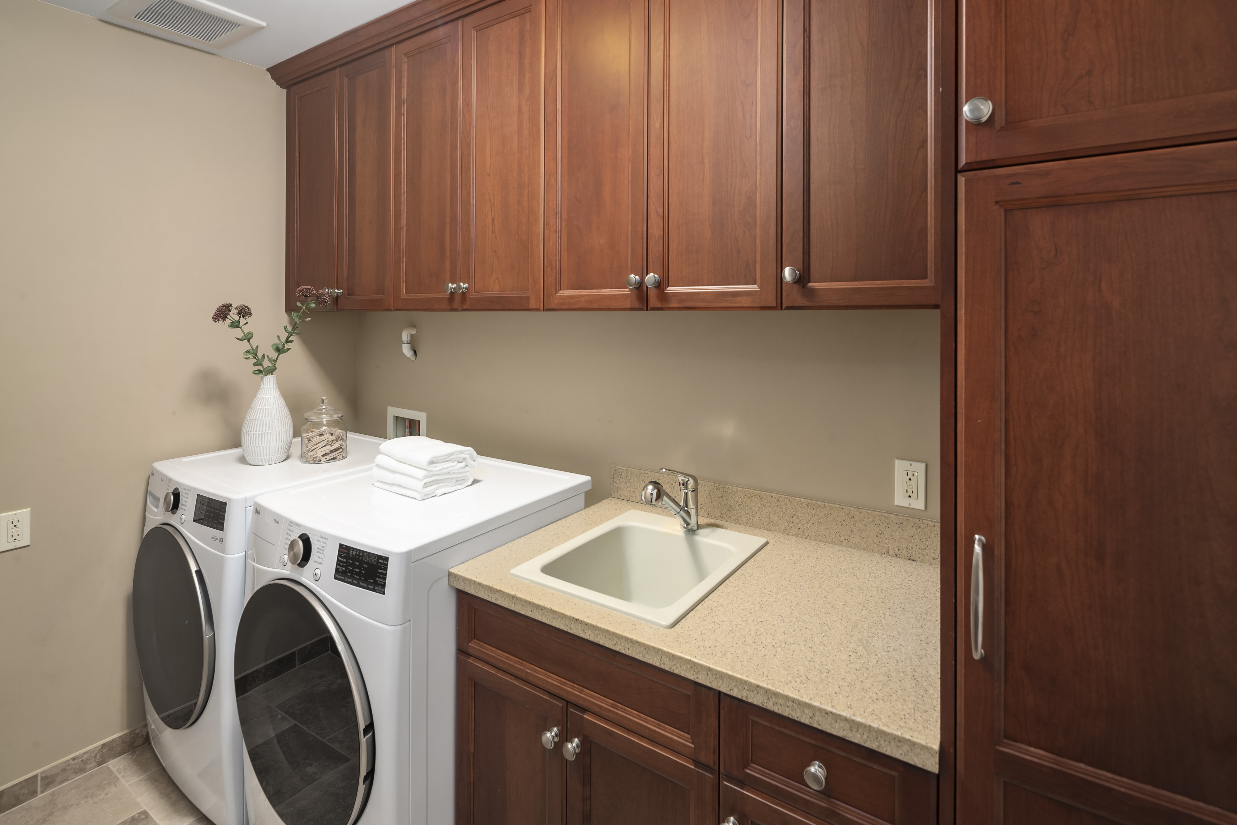  1188 Harvard Ave E #4, Seattle, WA 98102 - 物件實景
