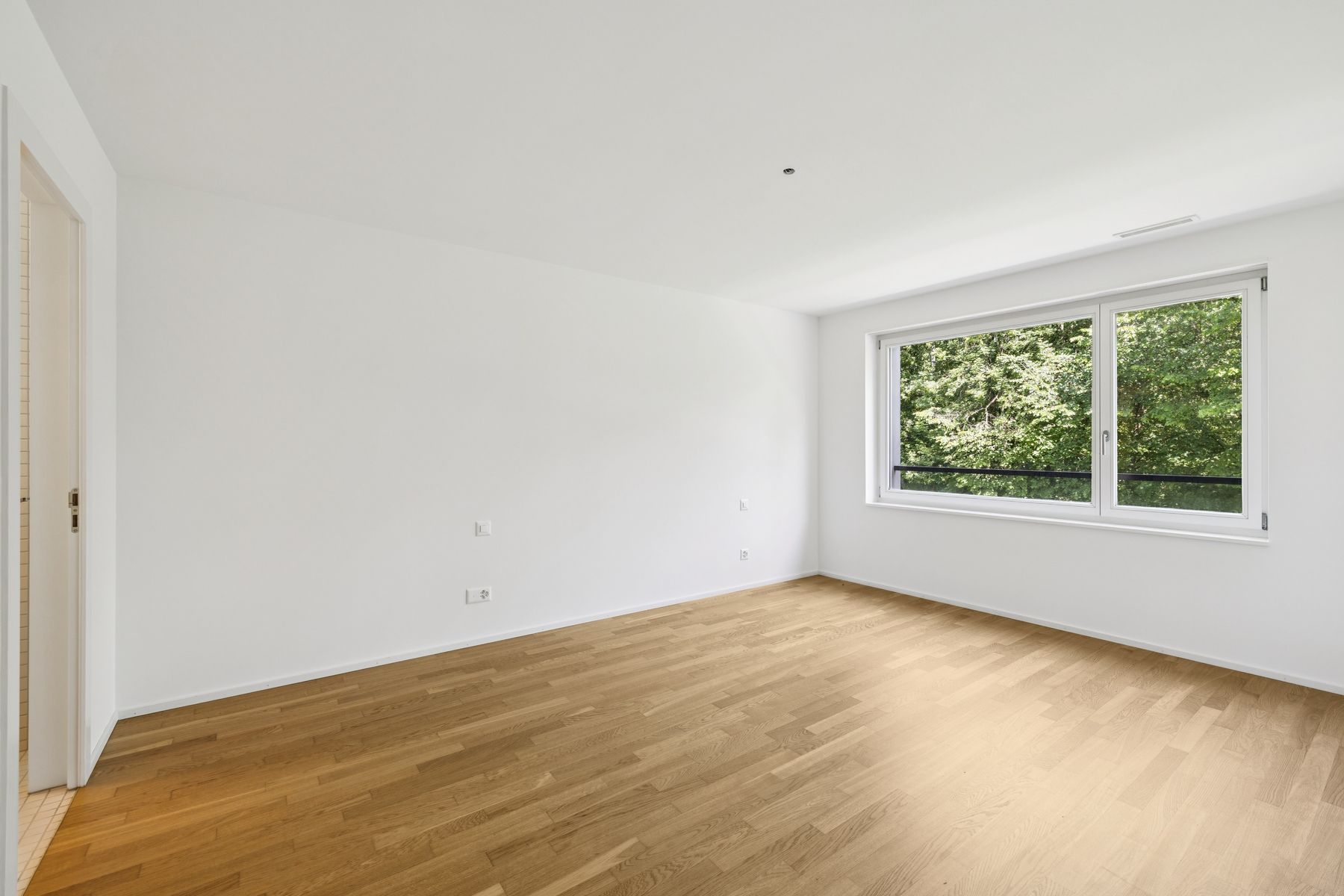  Contemporary half-level triplex with loggia, independent studio and two parking - 物件實景