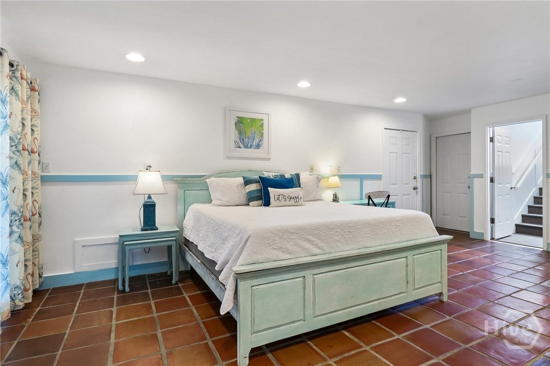 TYBEE ISLAND, Georgia, 31328, United States, 6 Bedrooms Bedrooms, ,5 BathroomsBathrooms,Residential,For Sale,2033140
