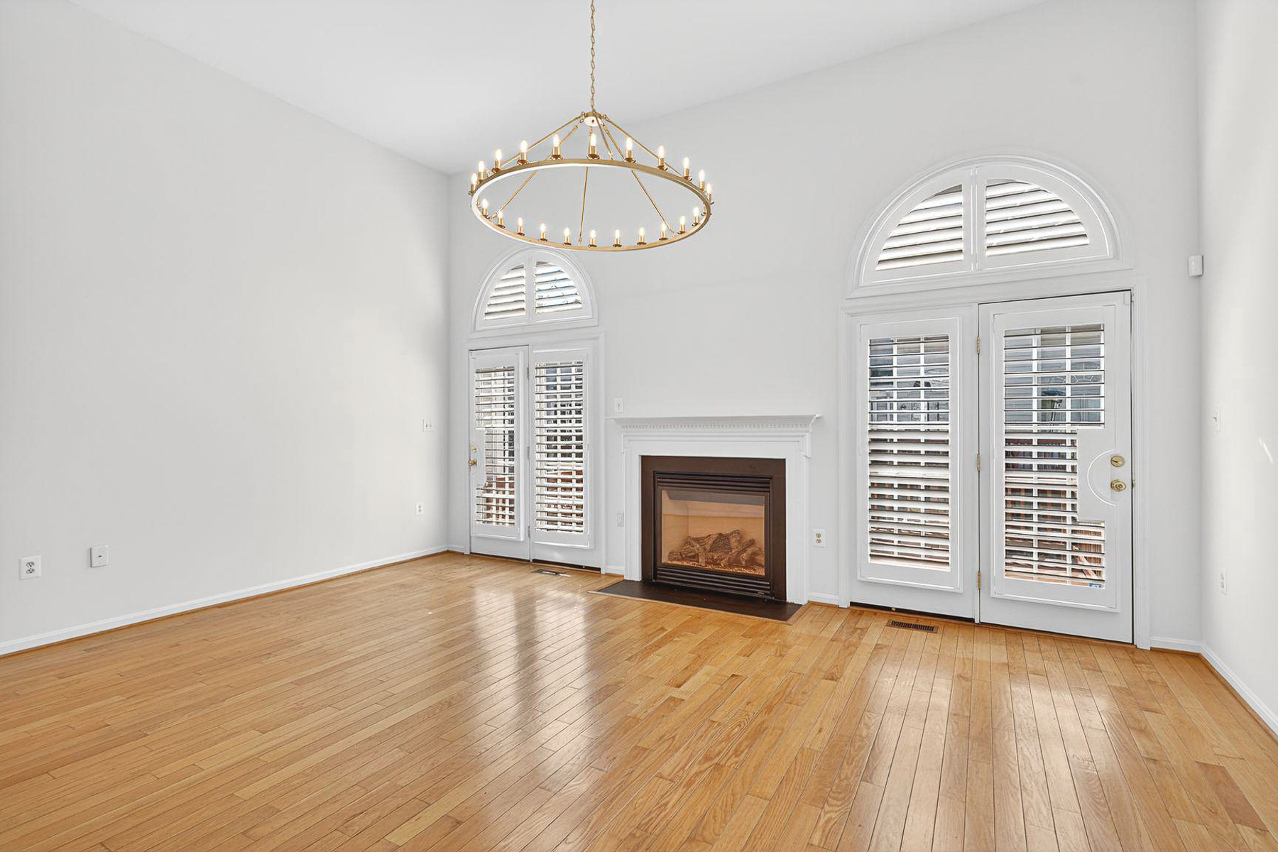  7025 Bentley Mill Place, Alexandria, VA, 22315 - 物件實景
