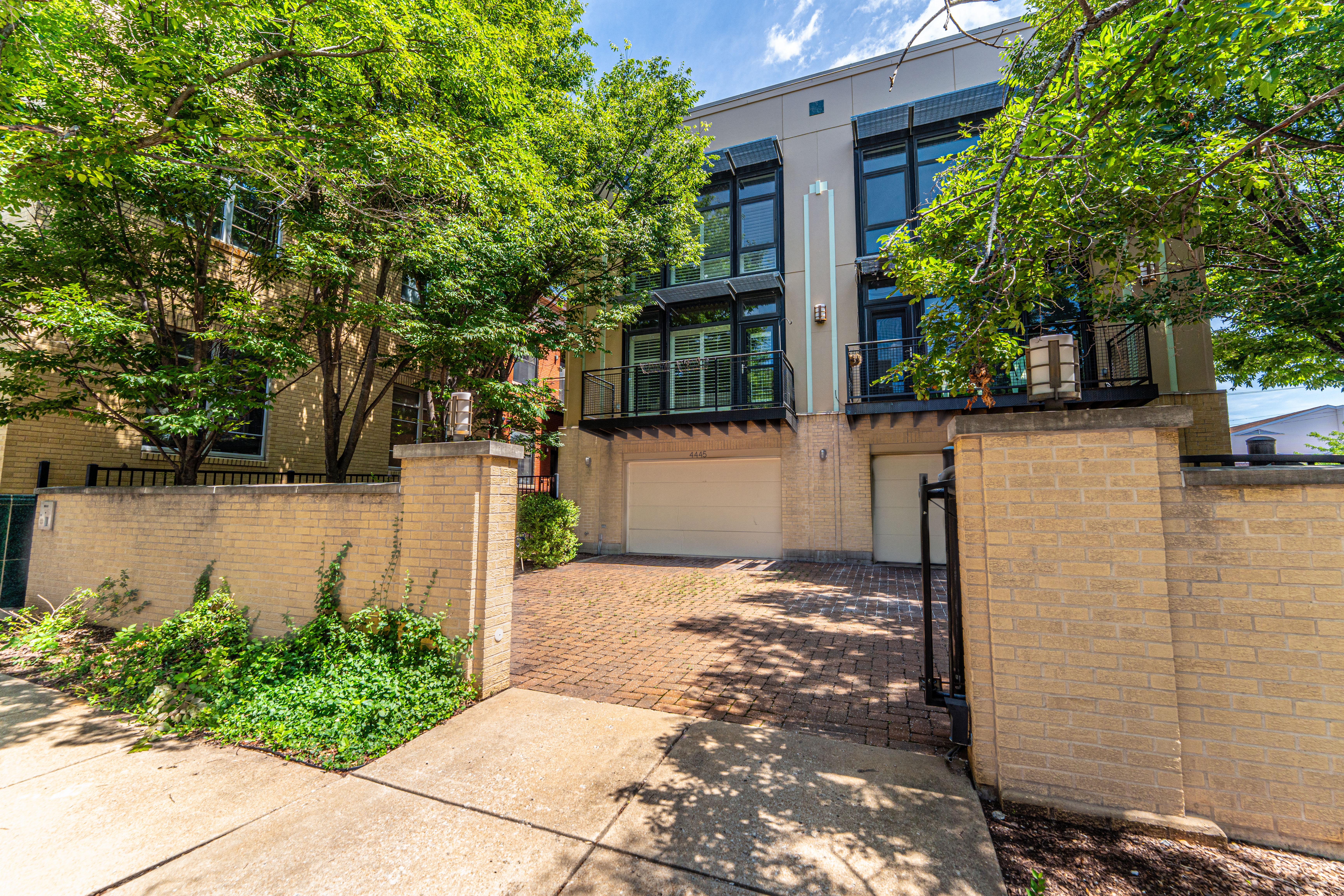  Contemporary Townhome in the Heart of CWE - 物件實景