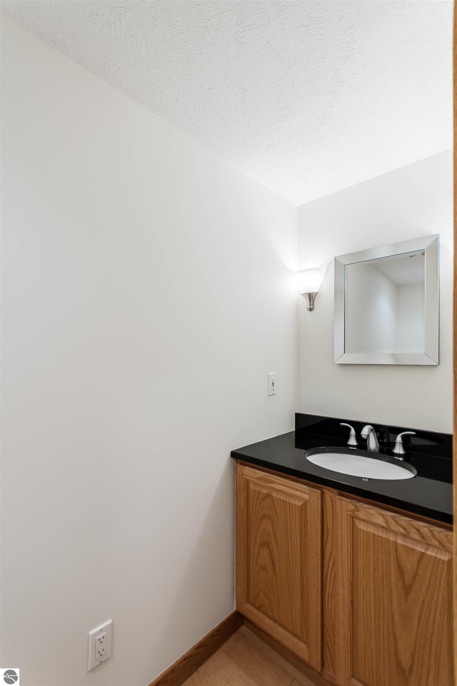 Traverse City, Michigan, 49686, United States, 3 Bedrooms Bedrooms, ,3 BathroomsBathrooms,Residential,For Sale,1942277