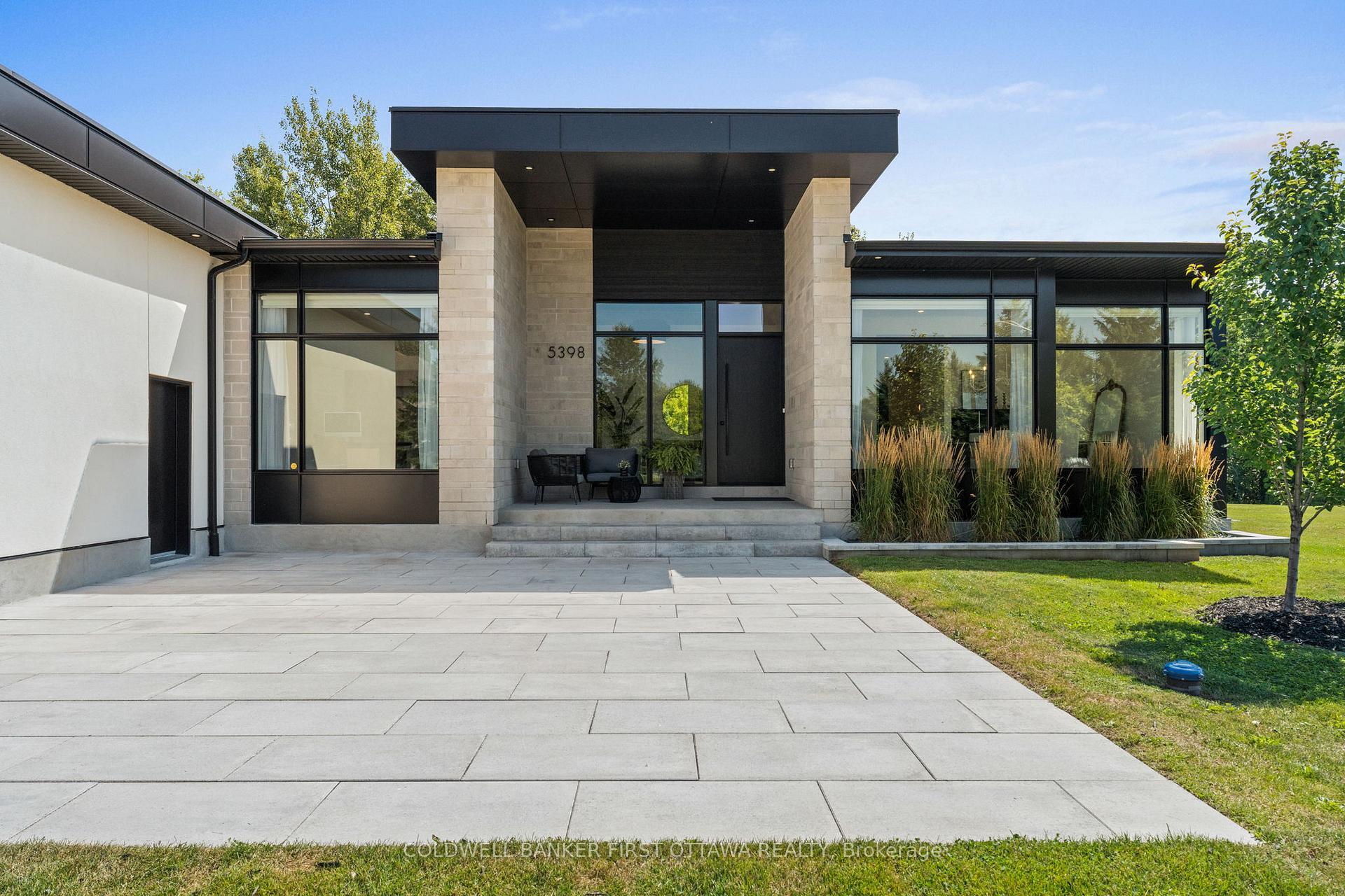 MANOTICK - KARS - RIDEAU TWP AND AREA, Ontario, K4M 1L3, CA, 4 Bedrooms Bedrooms, ,Residential,For Sale,1918608