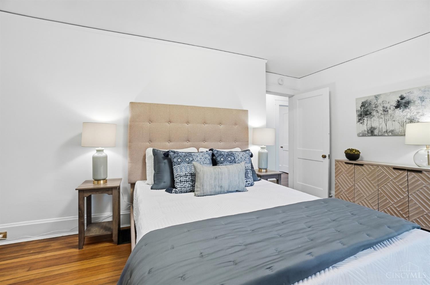 Cincinnati, Ohio, 45227, United States, 3 Bedrooms Bedrooms, ,2 BathroomsBathrooms,Residential,For Sale,1989456